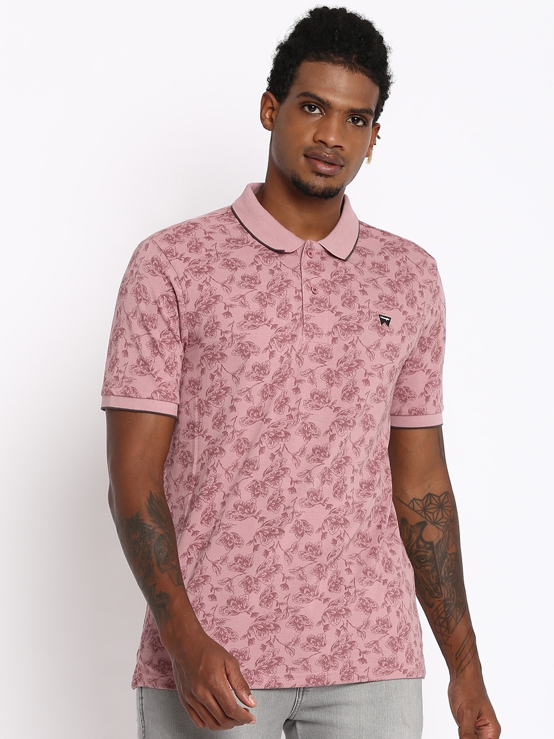

Wrangler Men Pink Floral Printed Polo Collar Regular-Fit T-shirt