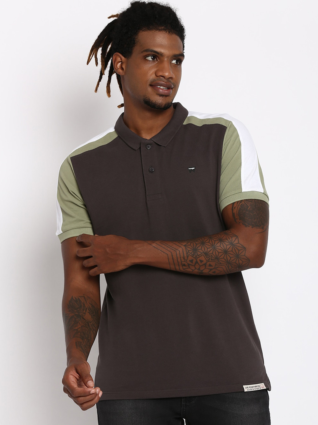 

Wrangler Men Grey Polo Collar T-shirt