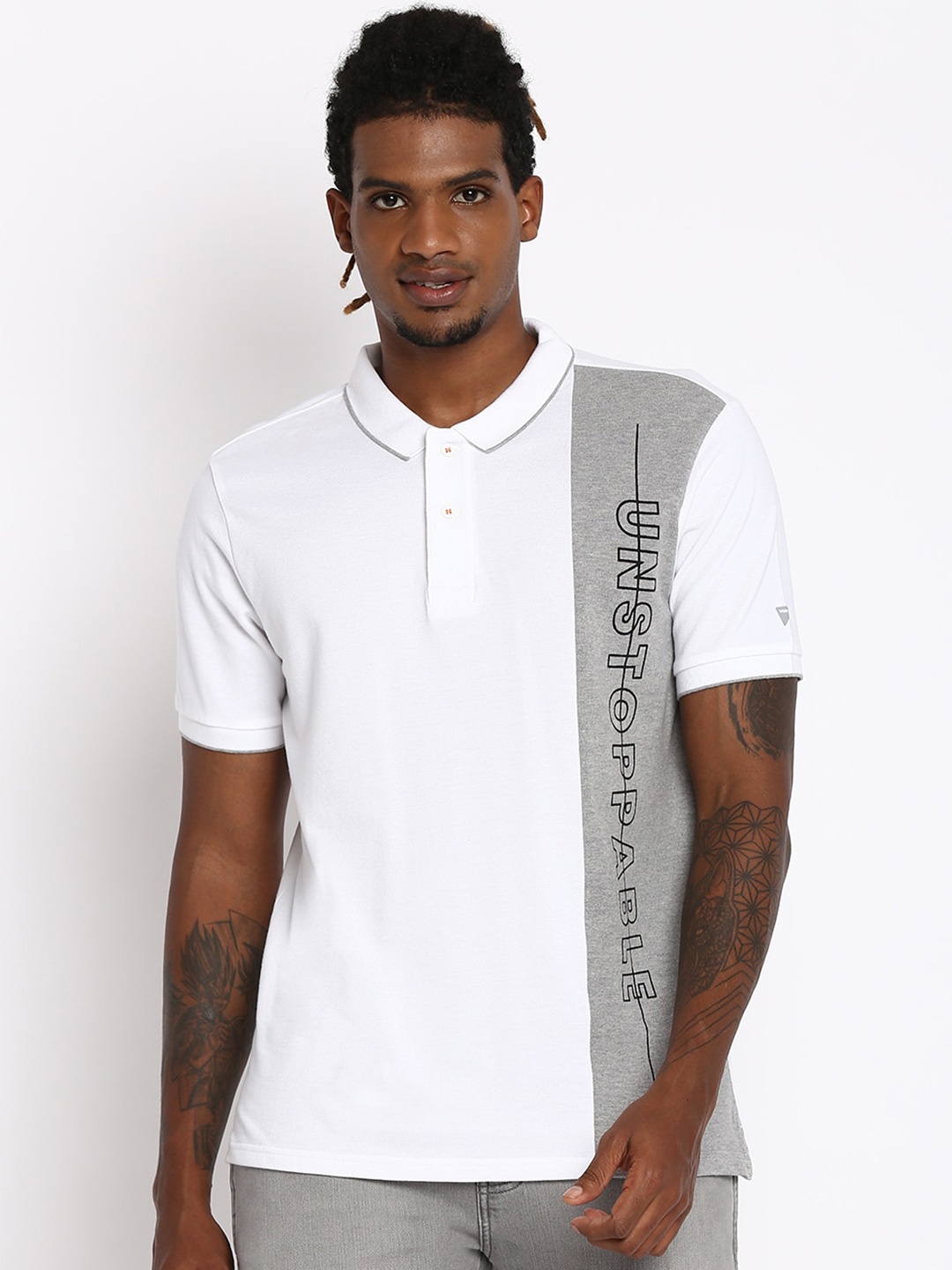 

Wrangler Men White Polo Collar Applique T-shirt