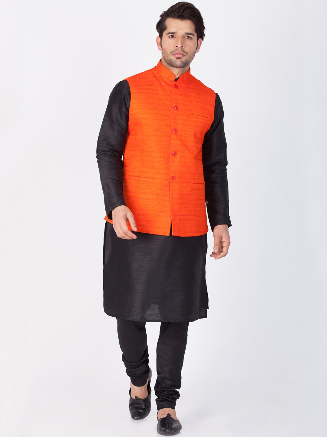 

VASTRAMAY Men Black Kurta & Churidar With Nehru Jacket