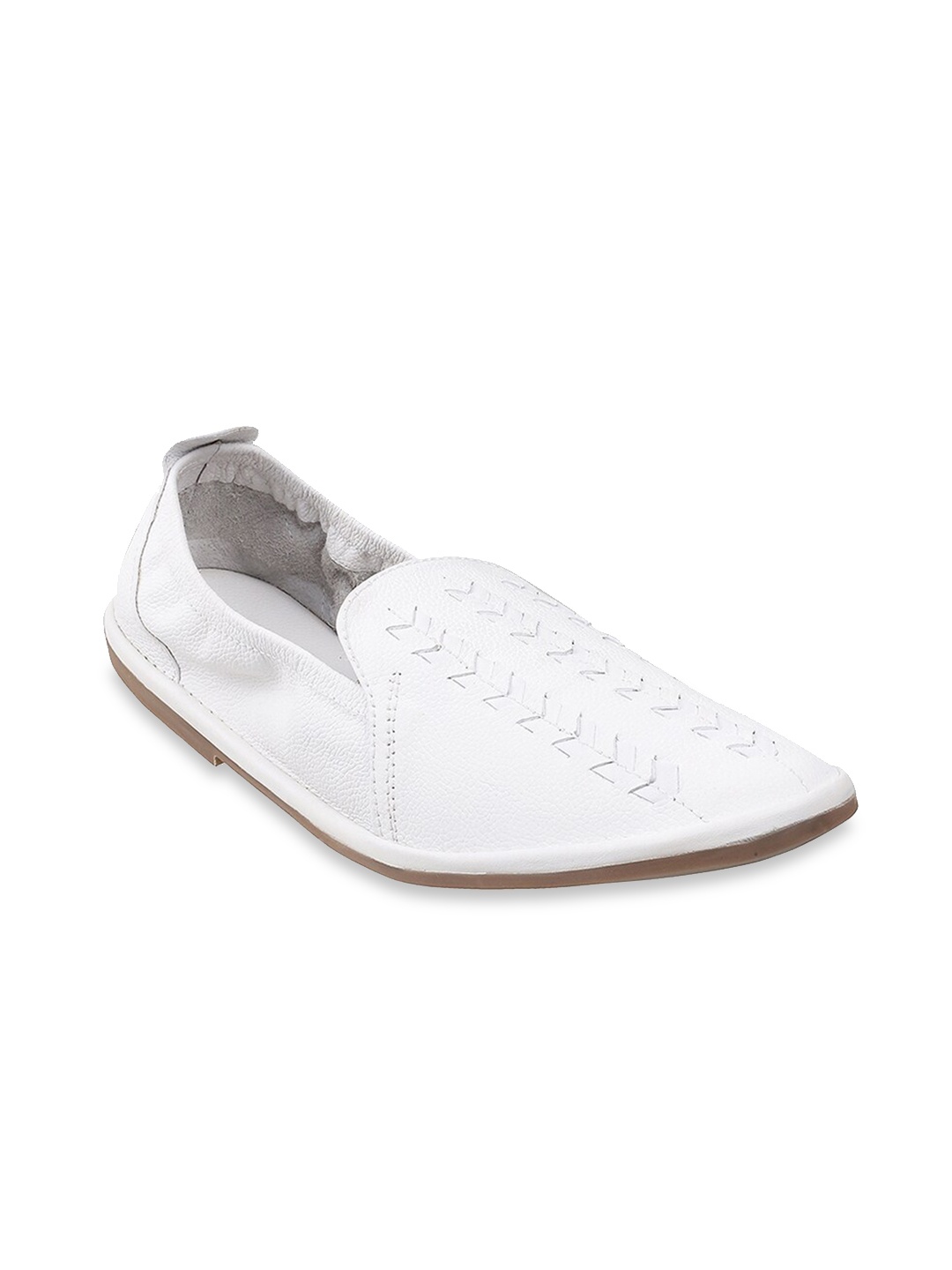 

Mochi Men White Textured Mojaris