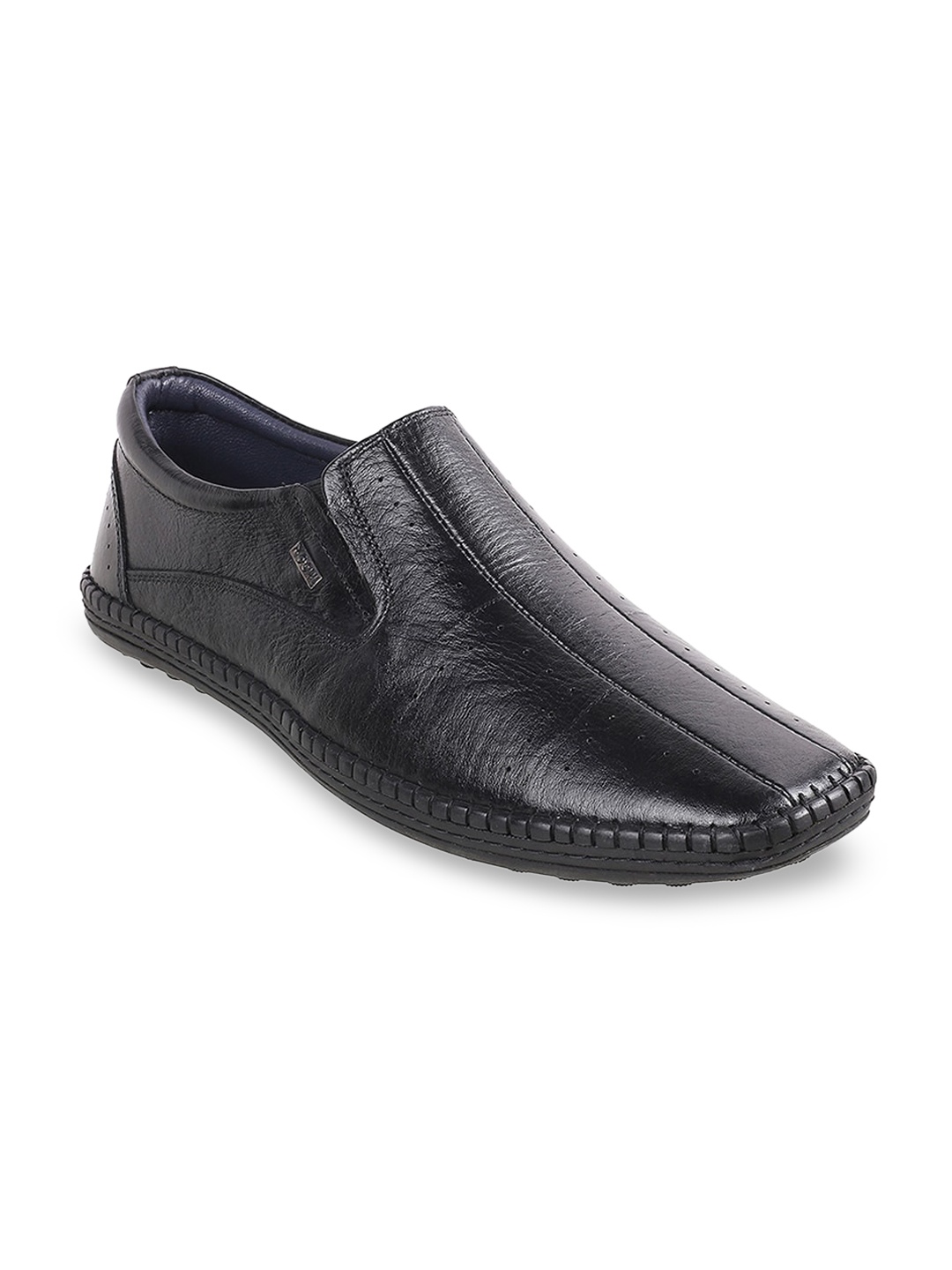 

Mochi Men Black Textured Leather Loafers