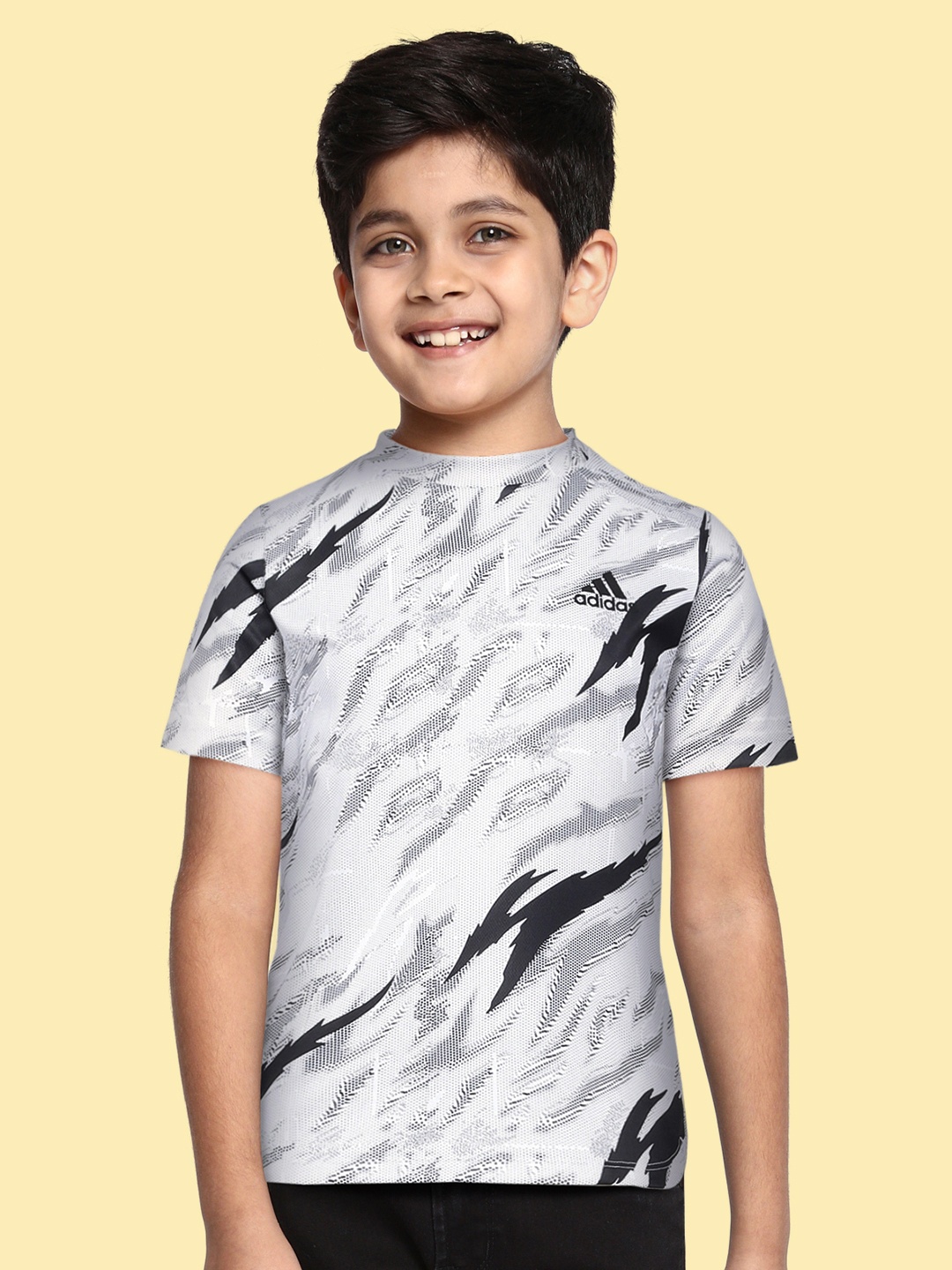 

ADIDAS Boys White & Black Printed T-shirt