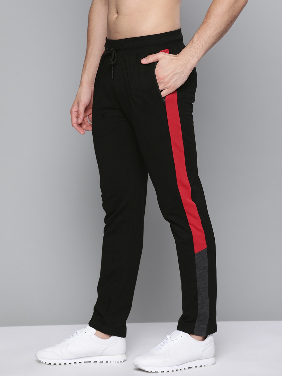 

HERE&NOW Men Black Solid Track Pants