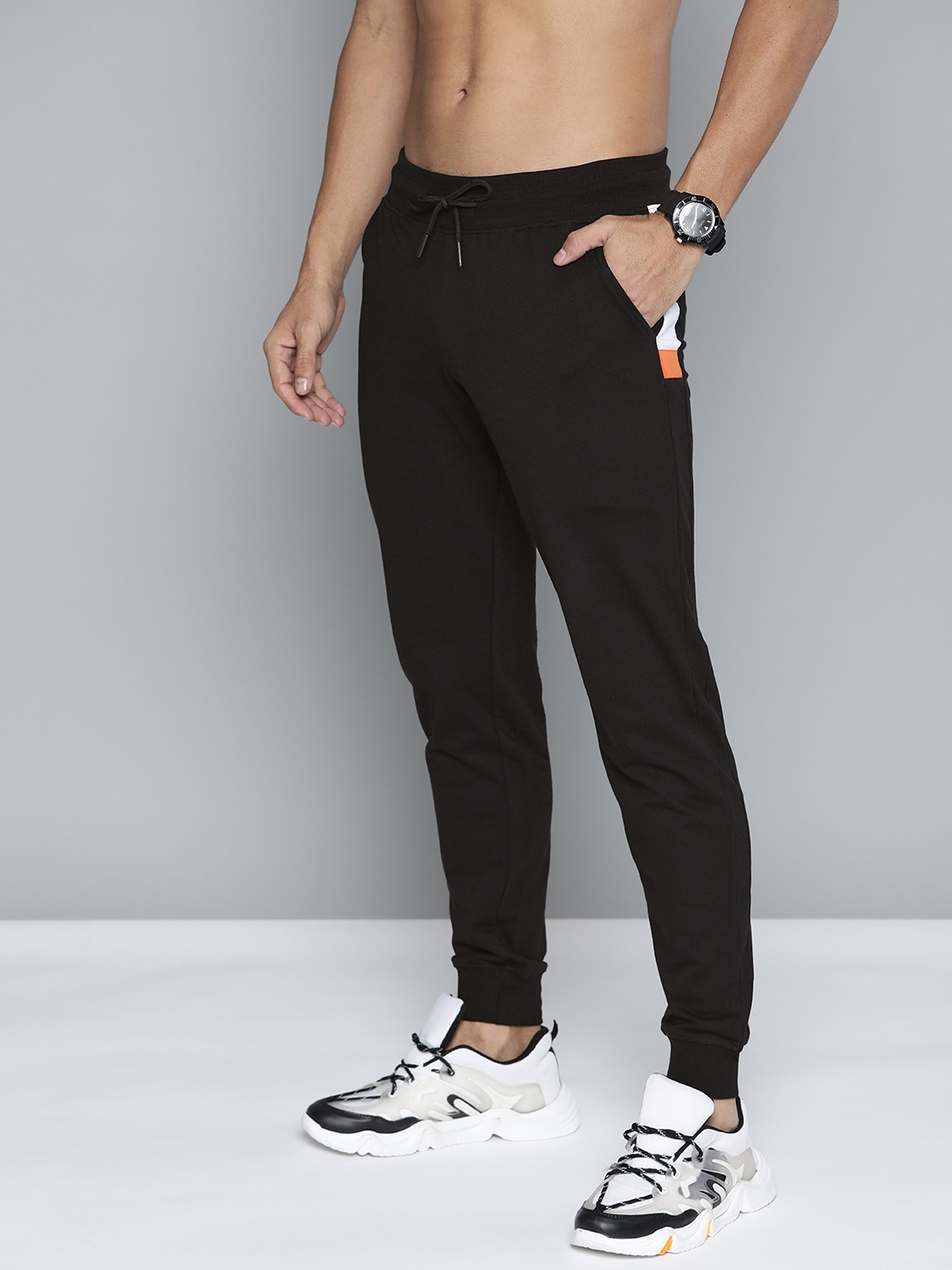 

HERE&NOW Men Black Solid Joggers
