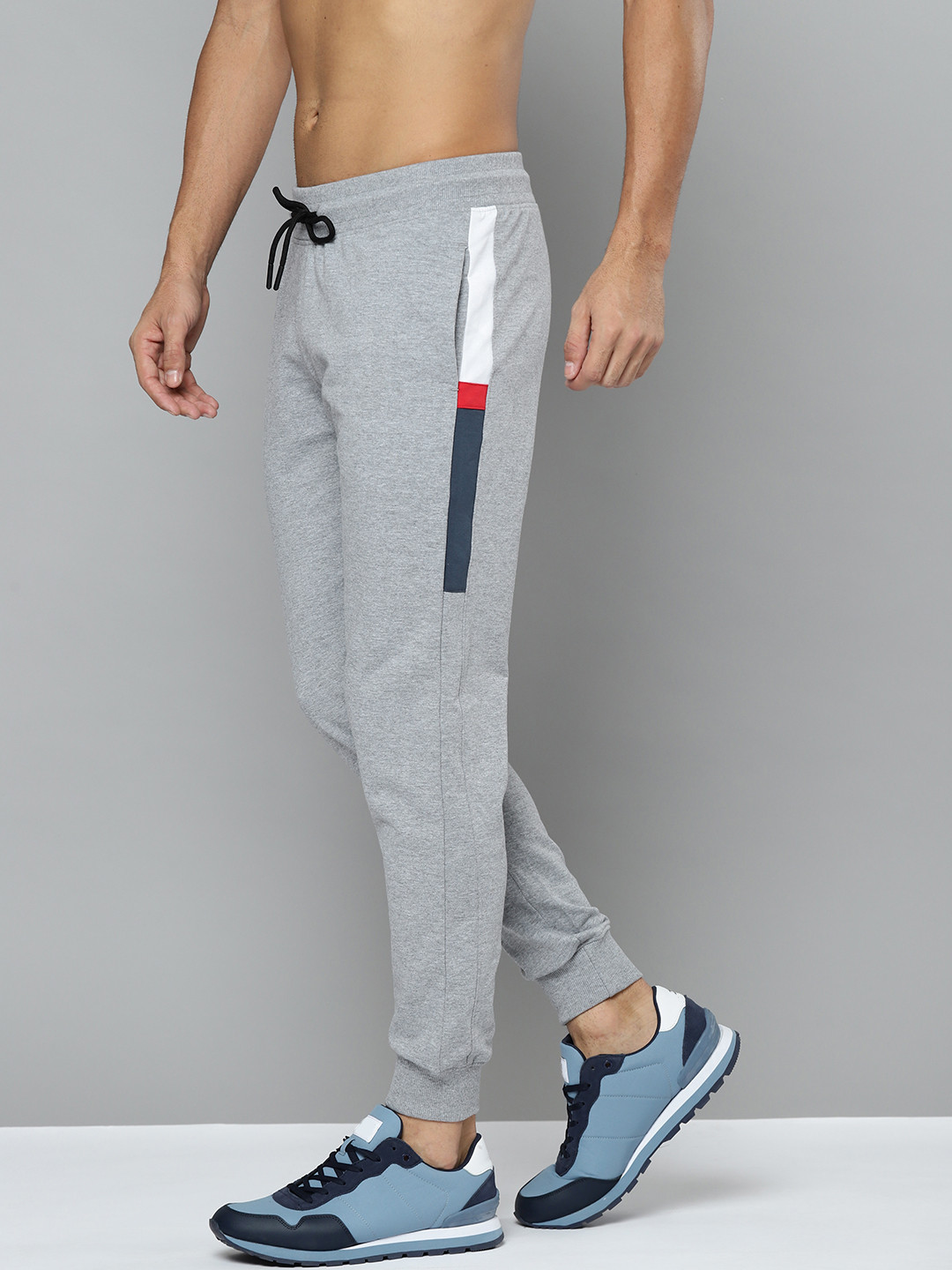 

HERE&NOW Men Grey Melange Solid Joggers