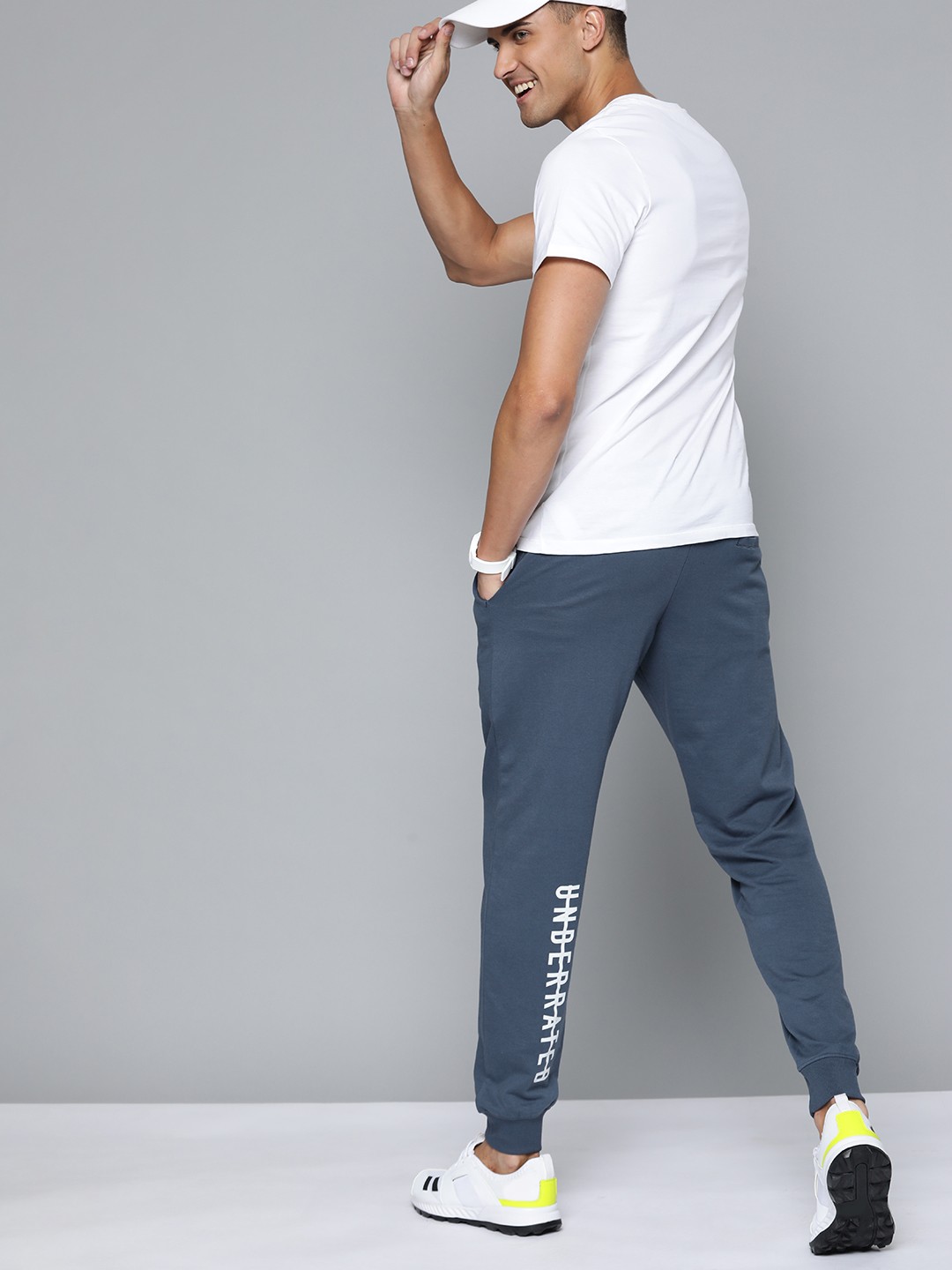 

HERE&NOW Men Blue Solid Joggers