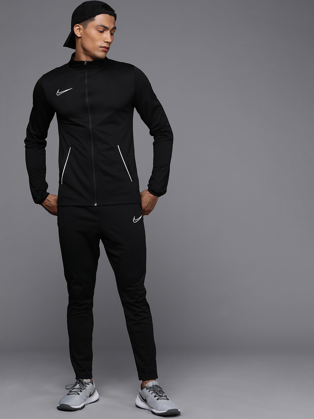 

Nike Men Black Brand Logo Embroidered Dri-FIT Knit Soccer Tracksuit