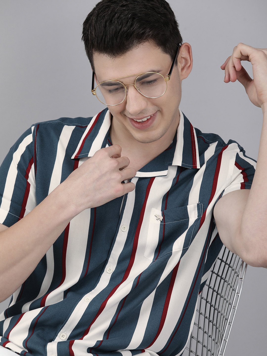 

THE BEAR HOUSE Men White & Teal Blue Slim Fit Striped Casual Shirt