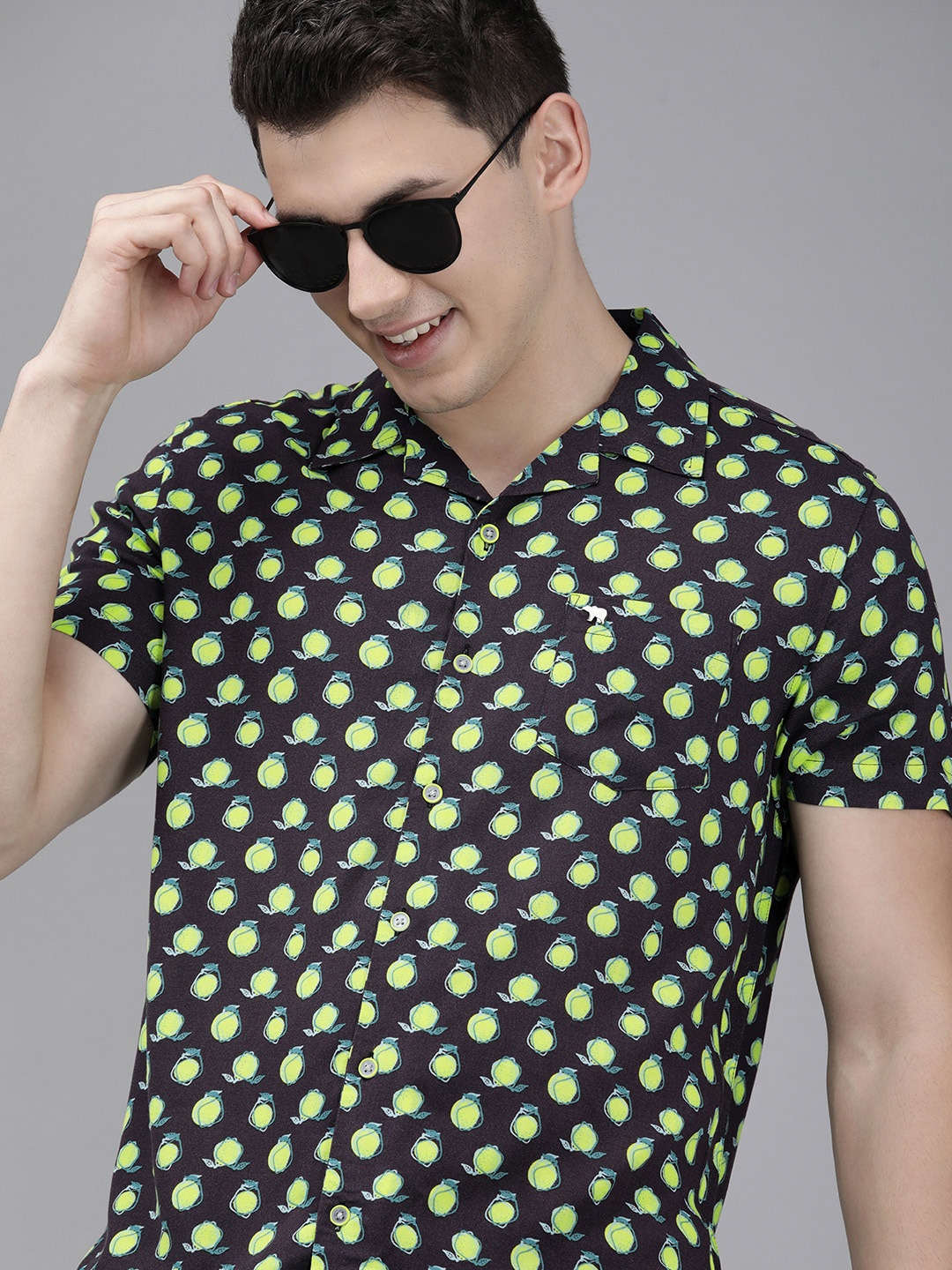 

THE BEAR HOUSE Men Navy Blue & Yellow Slim Fit Conversational Printed Casual Shirt