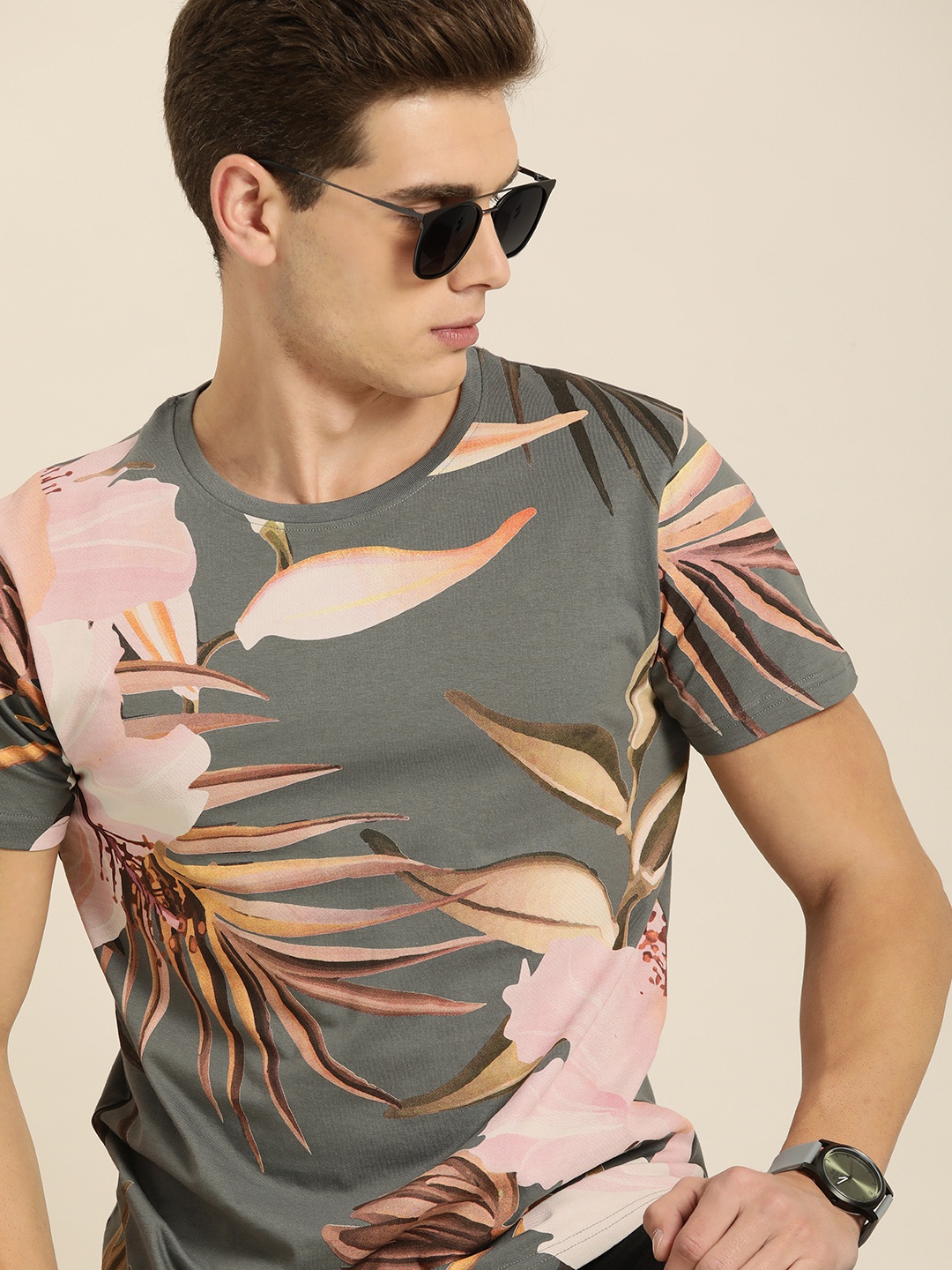 

Moda Rapido Men Charcoal & Light Pink Tropical Printed Pure Cotton T-shirt