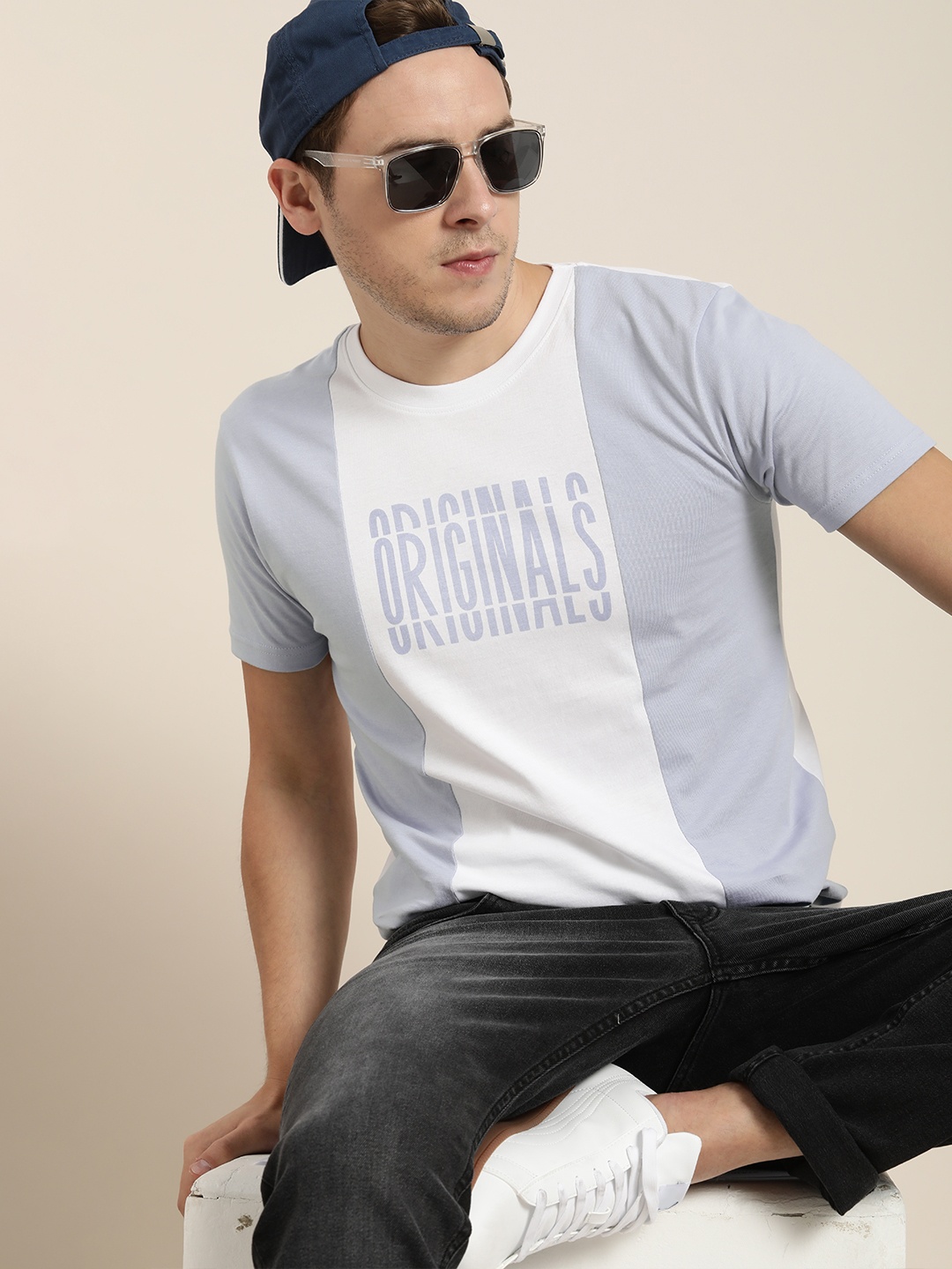 

Moda Rapido Men Blue & White Colourblocked T-shirt