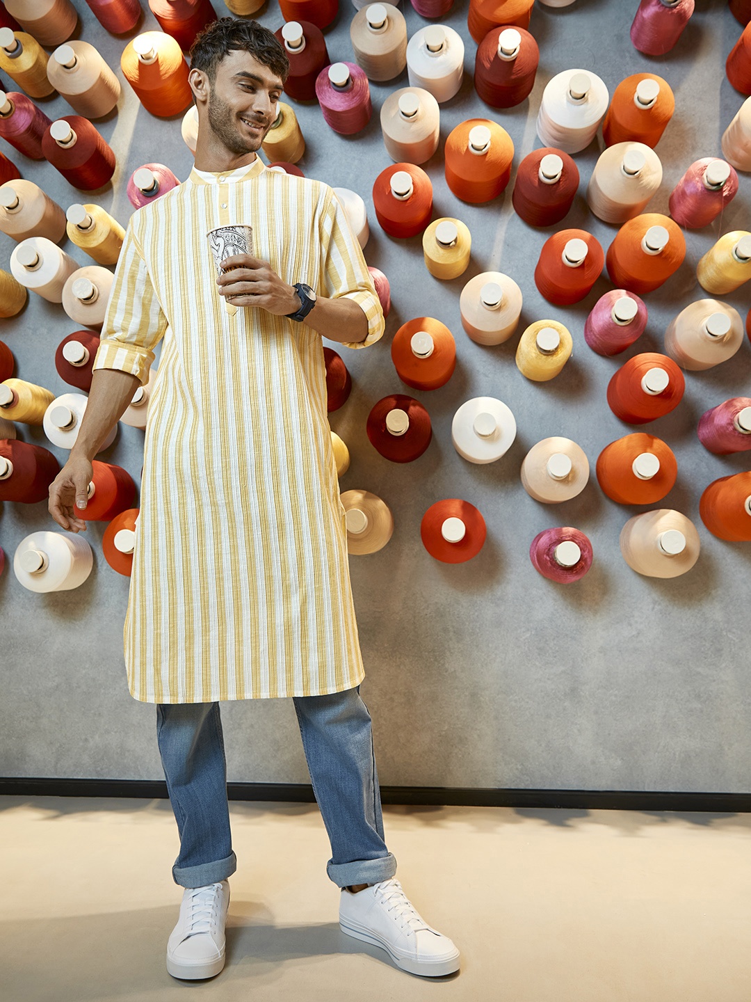 

Fabindia Men White & Yellow Slim Fit Cotton Striped Kurta