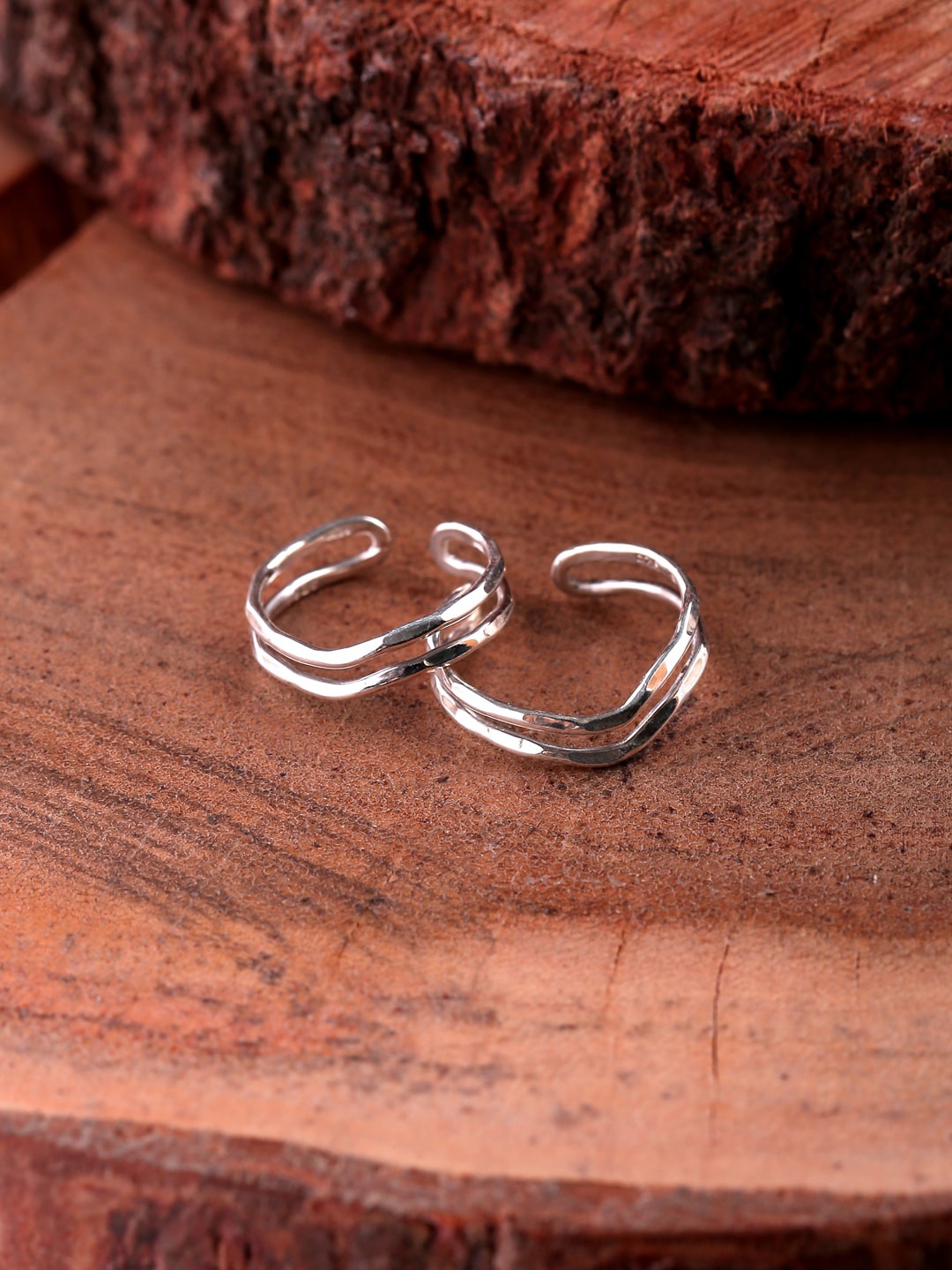 

ADORN by Nikita Ladiwala Silver-Plated Toe Rings