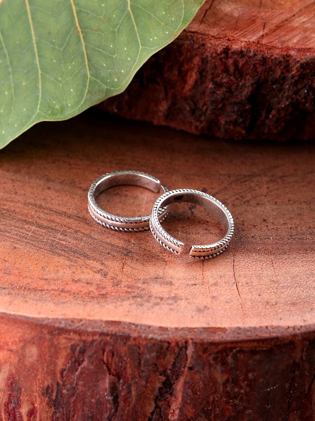 

ADORN by Nikita Ladiwala Set Of 2 Silver-Toned Toe Ring