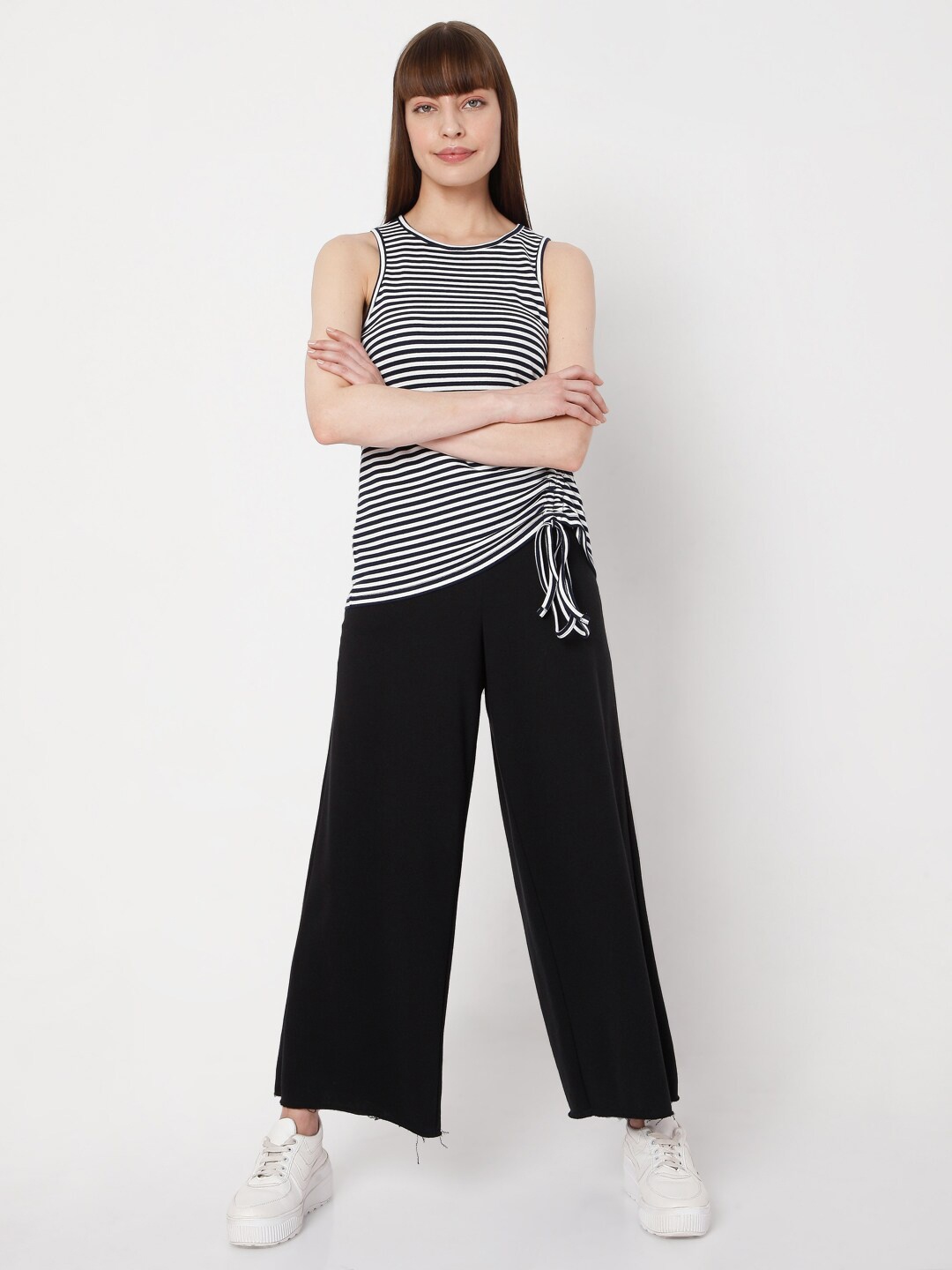 

Vero Moda Black Striped Top