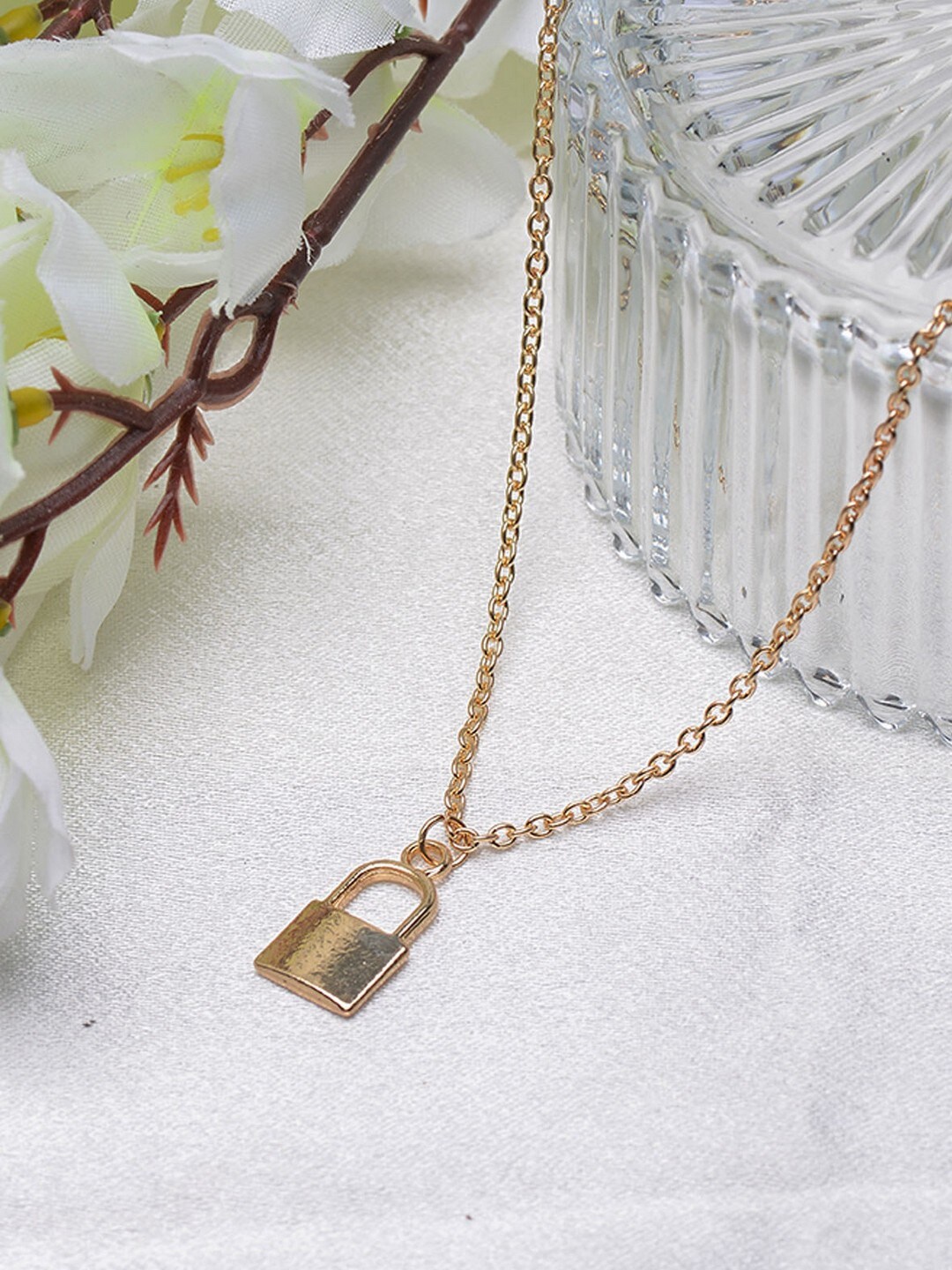 

POPLINS Gold-Toned Gold-Plated Lock Pendent Necklace