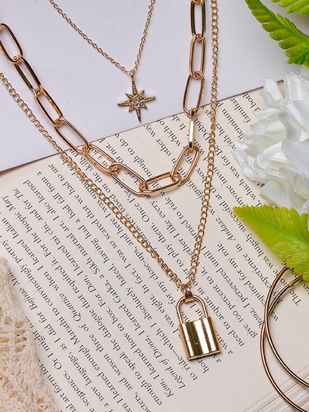 

POPLINS Gold-Toned Gold-Plated Lock & Stars Pendant Layered Necklace