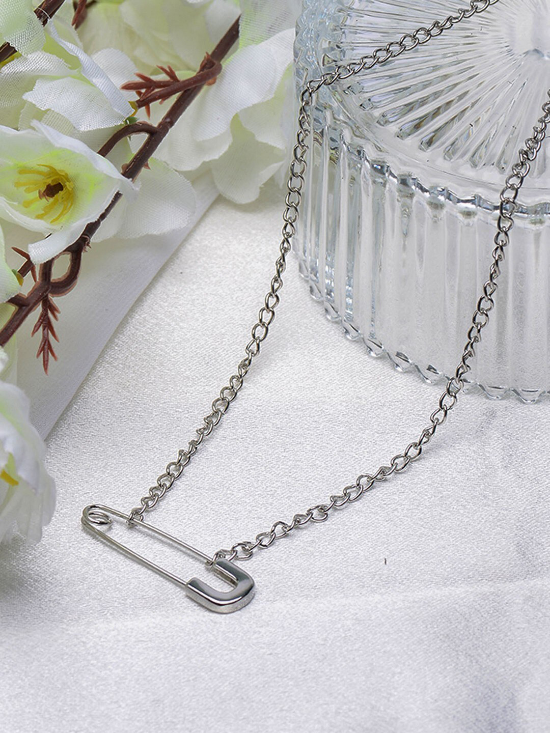 

POPLINS Silver-Toned & Silver-Plated Chain