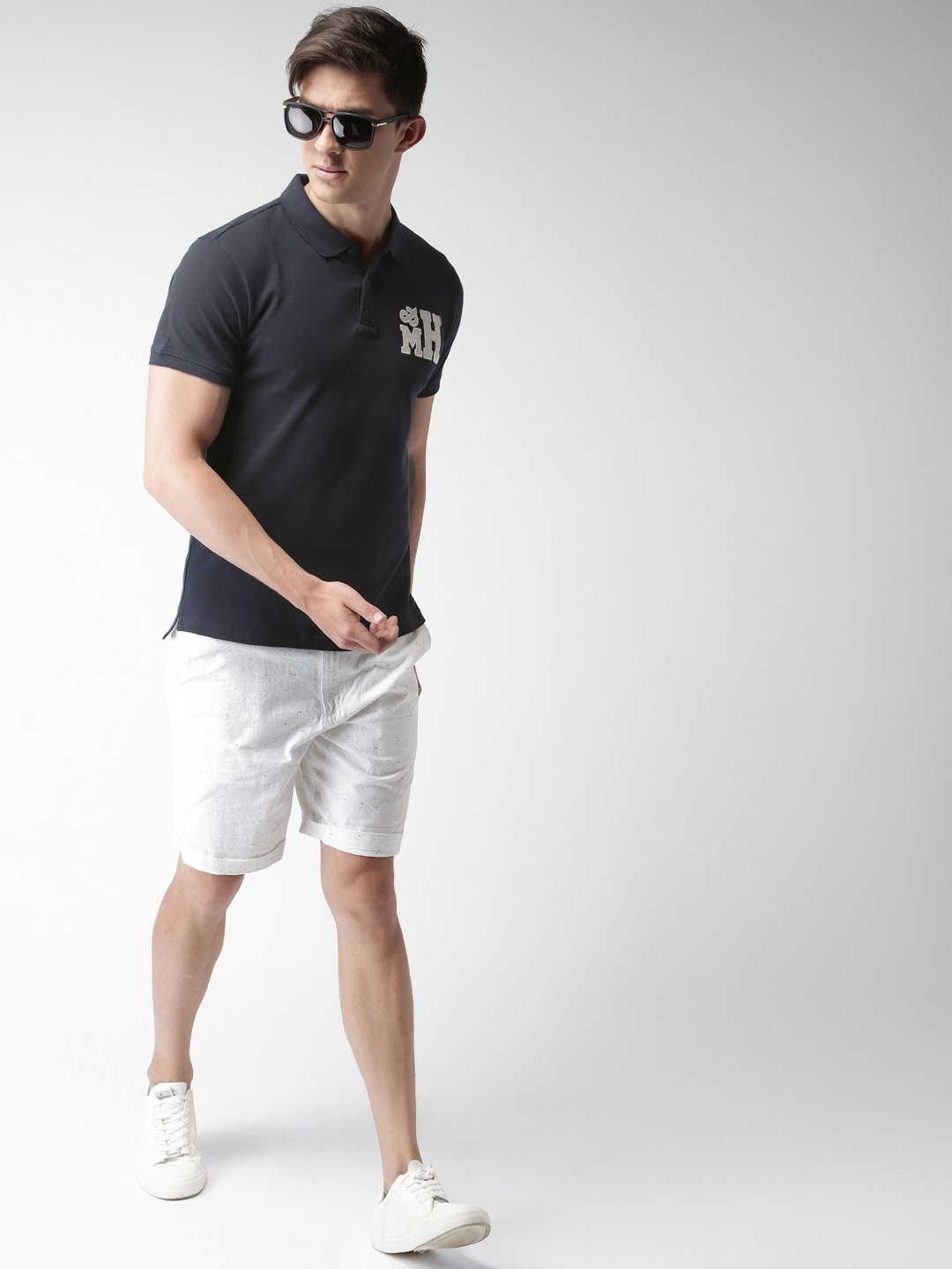 

Mast Harbour Navy Solid Polo Pure Cotton T-shirt, Navy blue