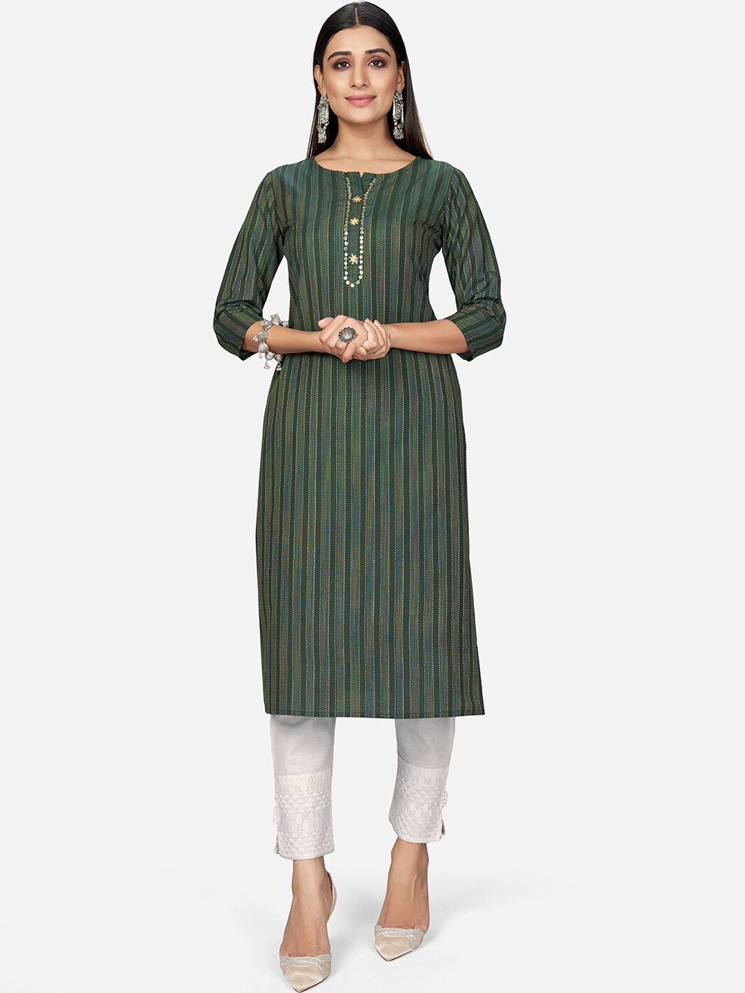 

Vbuyz Women Green Striped Thread Work Straight Kurta