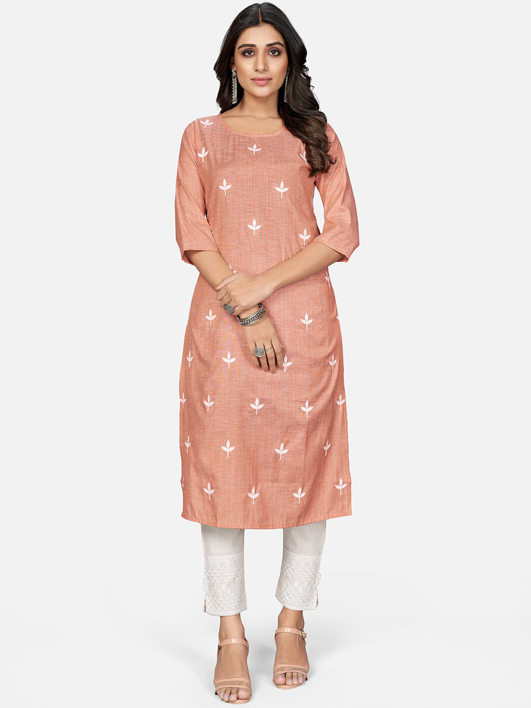 

Vbuyz Women Orange Embroidered Thread Work Kurta