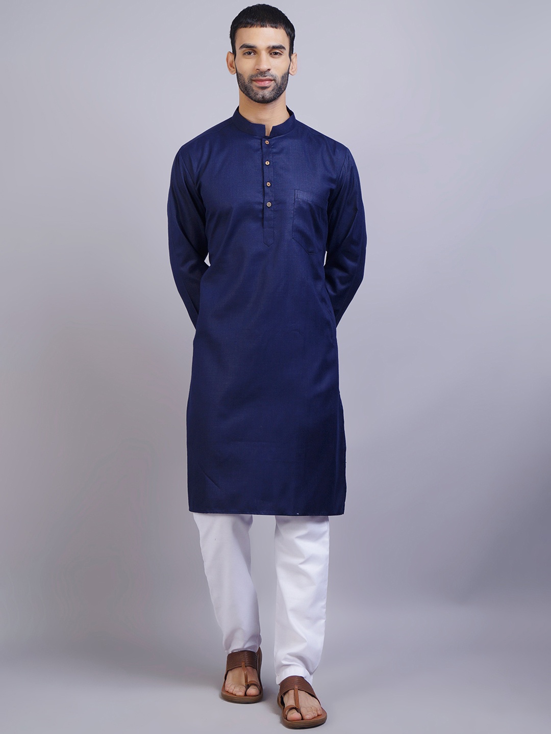 

GRACIT Men Navy Blue & White Mandarin Collar Kurta with Pyjamas