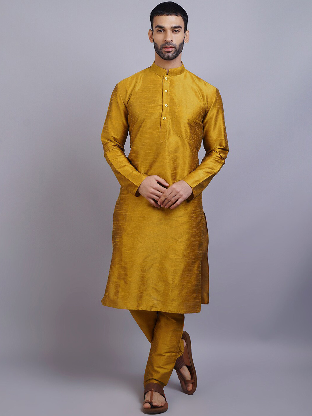 

GRACIT Men Gold-Toned Dupion Silk Kurta with Pyjamas Kurta Set