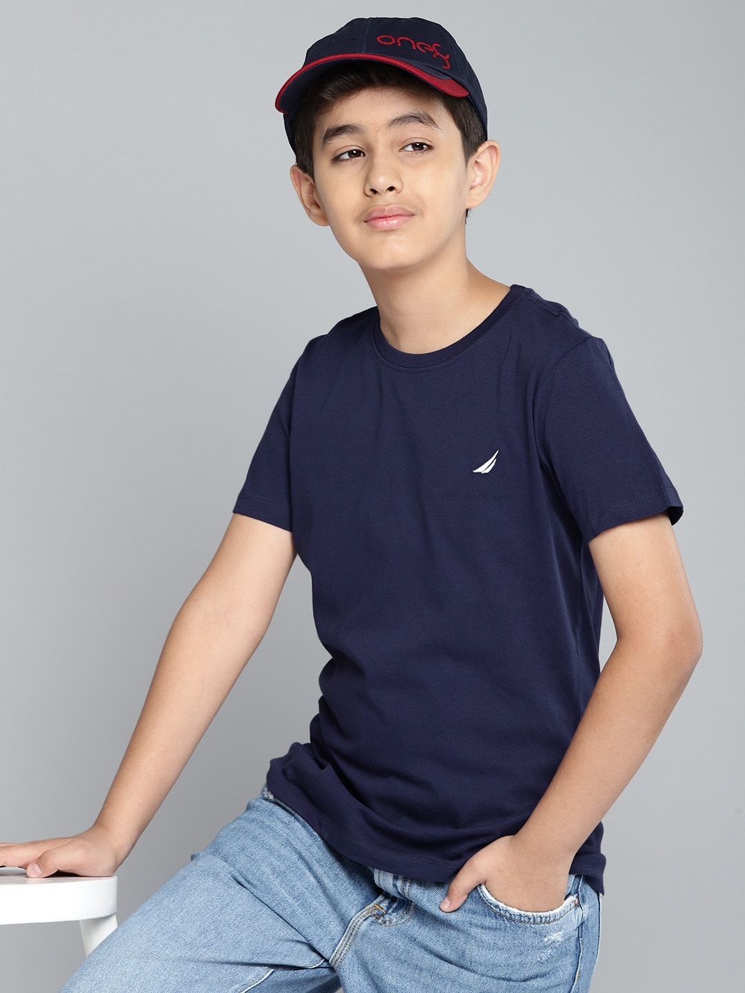 

Nautica Boys Navy Blue Solid Round Neck Embroidered Pure Cotton T-shirt