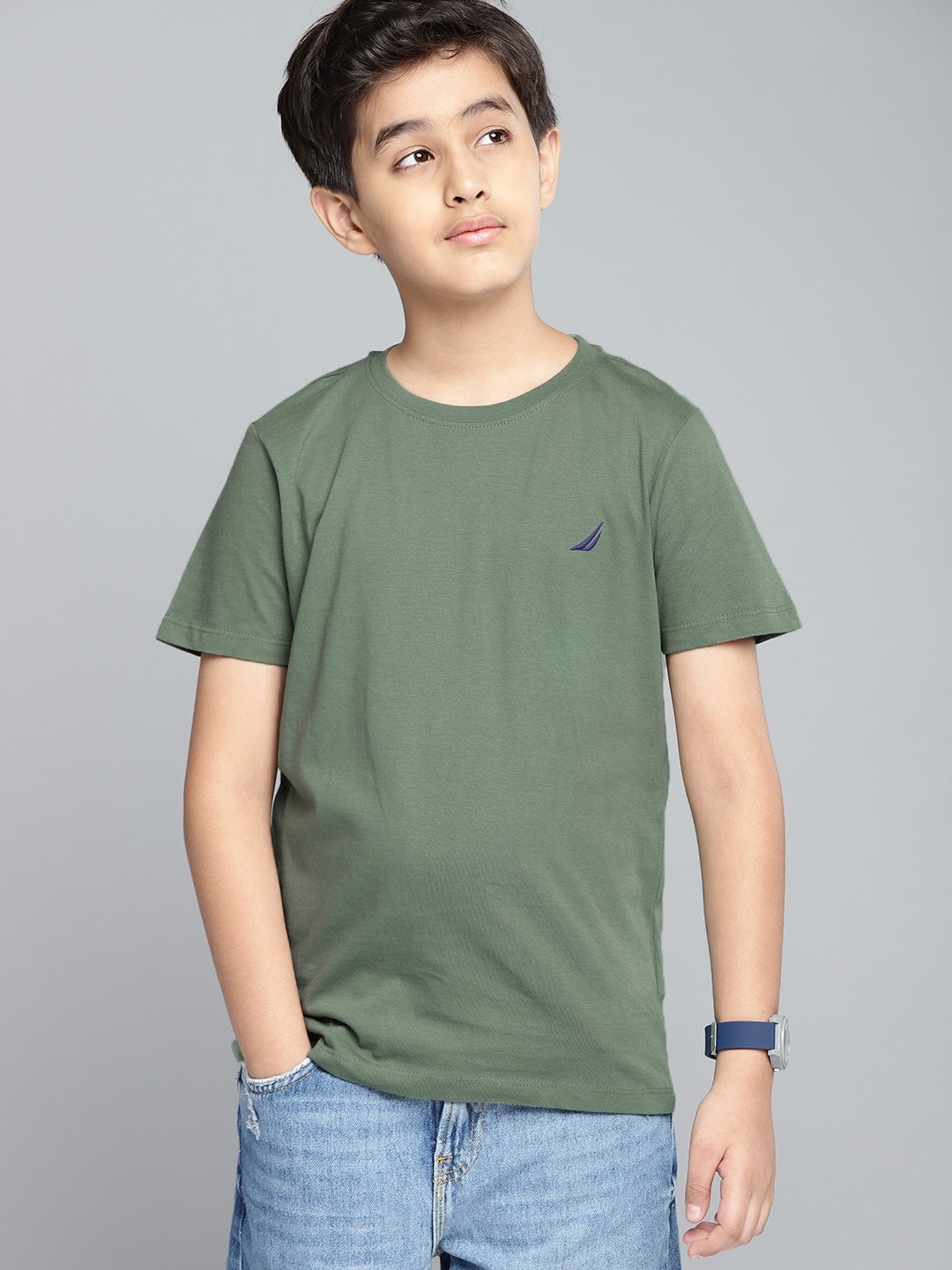 

Nautica Boys Olive Green Solid Pure Cotton T-shirt