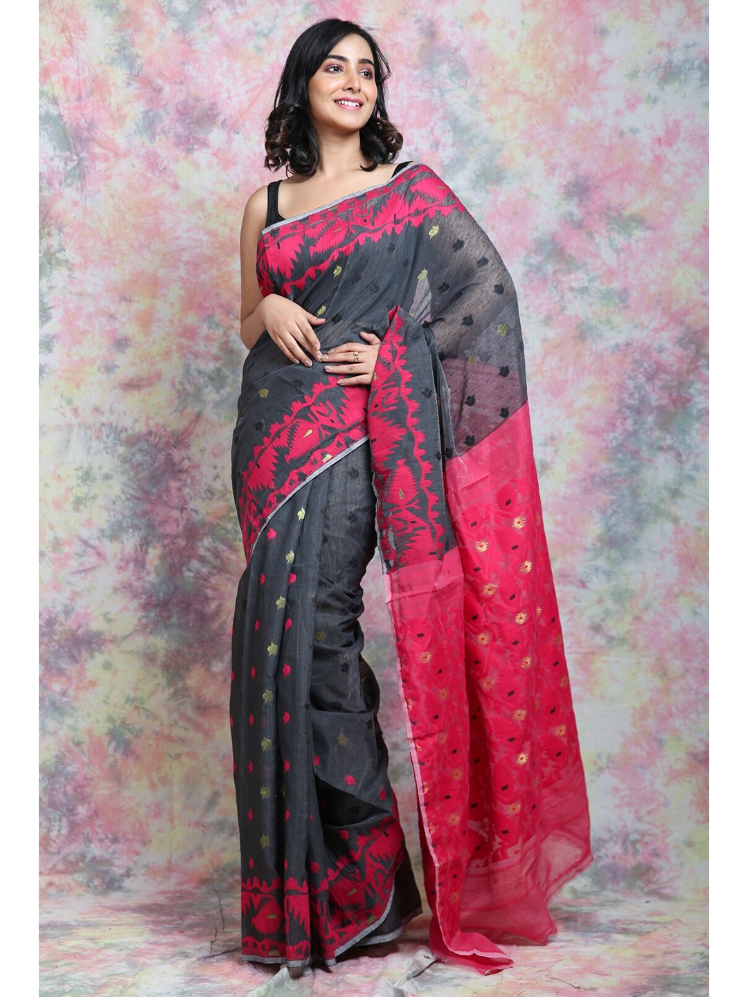 

Charukriti Grey Melange & Magenta Woven Design Silk Cotton Jamdani Saree