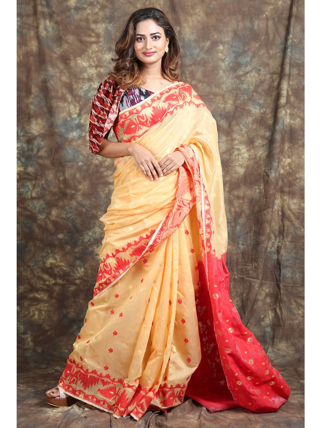 

Charukriti Yellow & Red Woven Design Silk Cotton Jamdani Saree