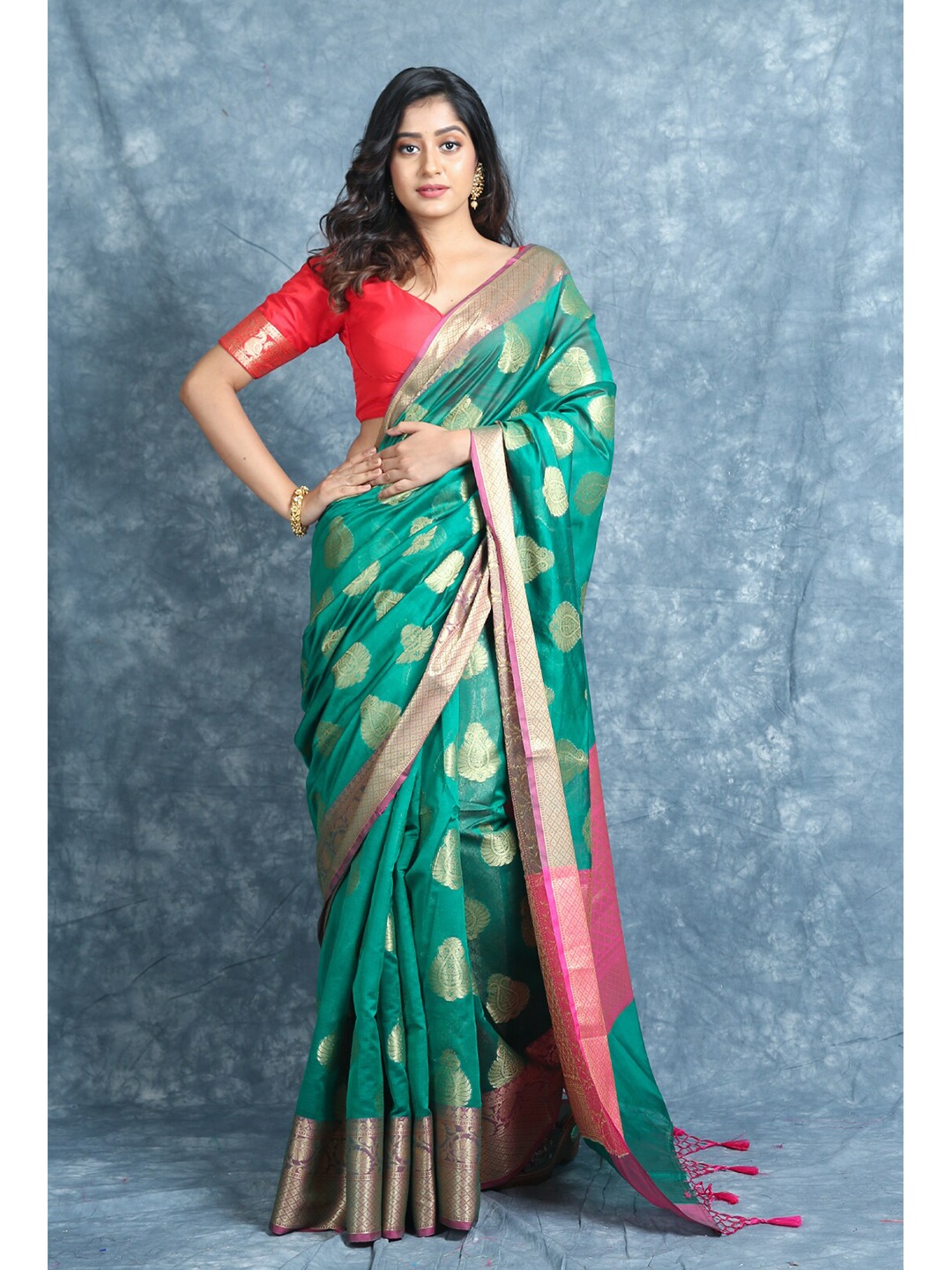 

Charukriti Green & Pink Woven Design Zari Pure Cotton Saree