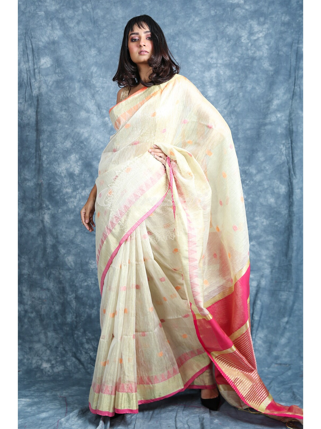 

Charukriti Off White & Pink Gold-Toned Woven Design Tissue Saree