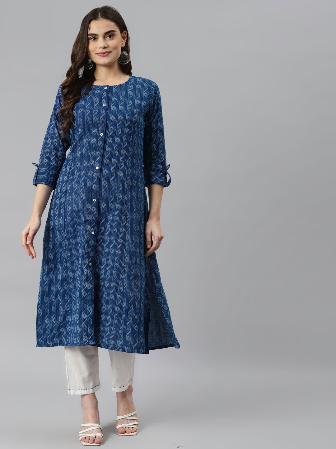 

Nirkhi Women Blue Pure Cotton Kurta with Trousers