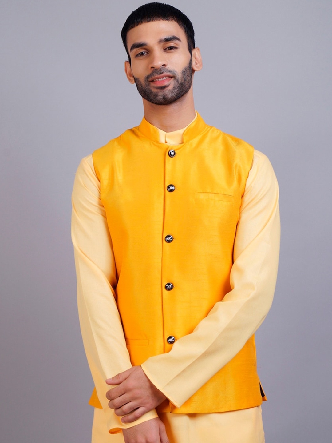 

GRACIT Men Yellow Solid Nehru Jacket