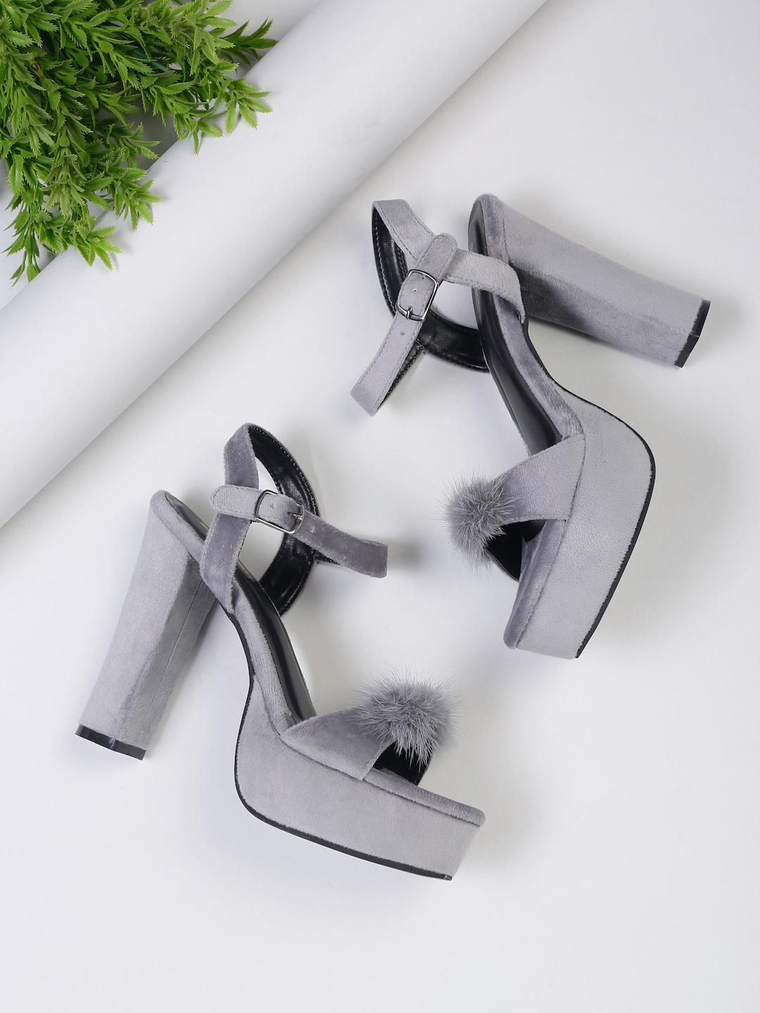 

Bruno Manetti Grey Suede Block Heels