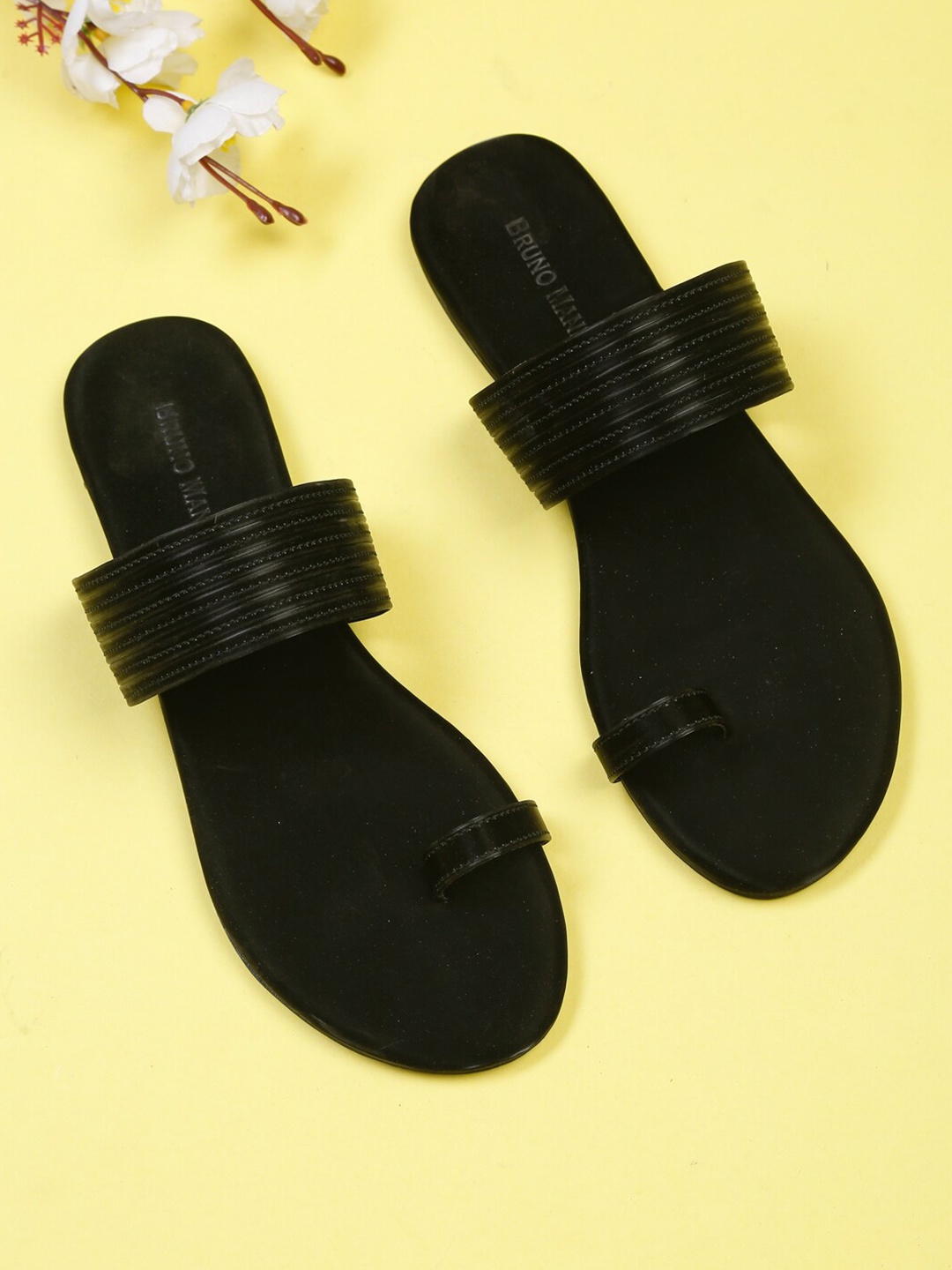 

Bruno Manetti Women Black One Toe Flats