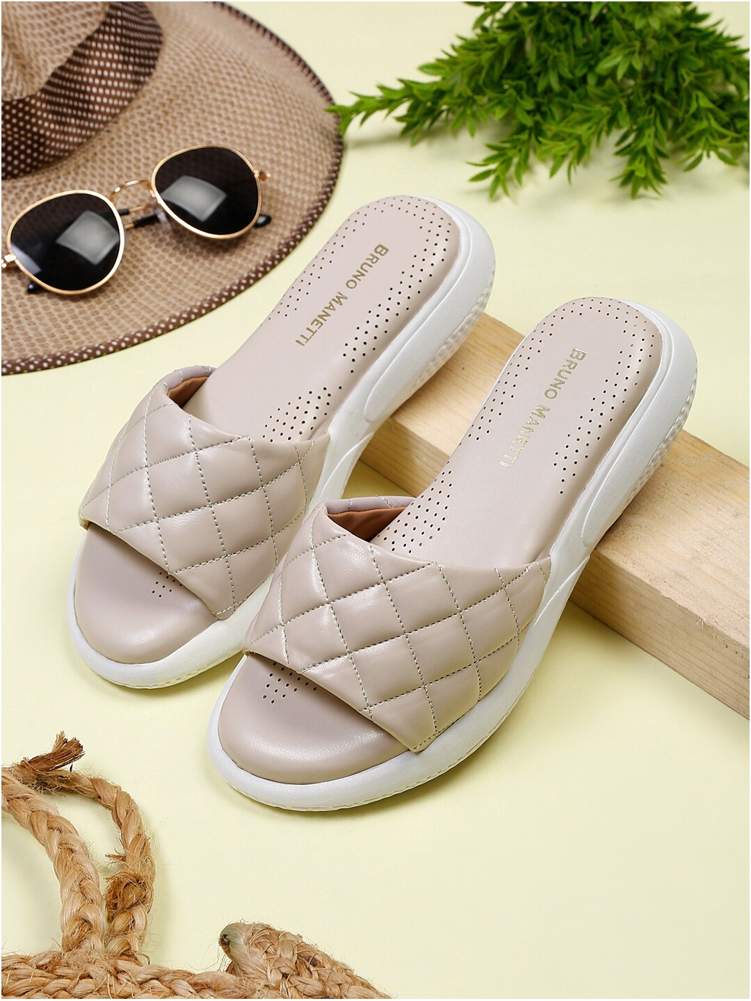 

Bruno Manetti Women Pink Sliders