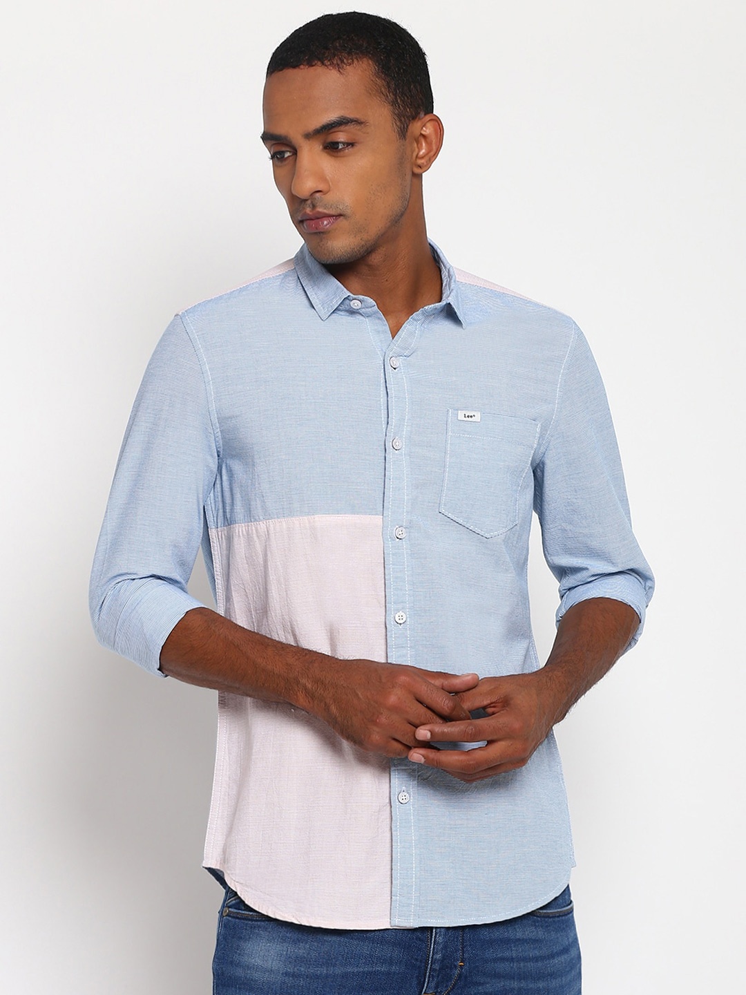 

Lee Men Blue & White Colorblocked Classic Slim Fit Casual Shirt