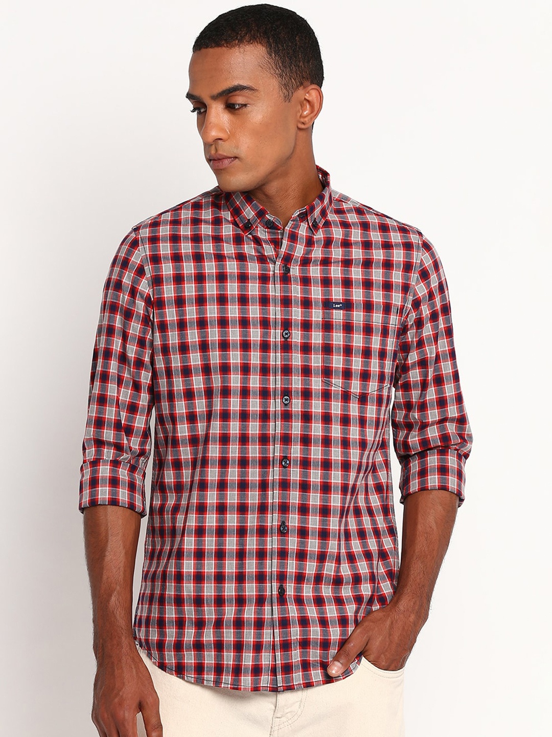 

Lee Men Red Classic Slim Fit Checked Casual Shirt