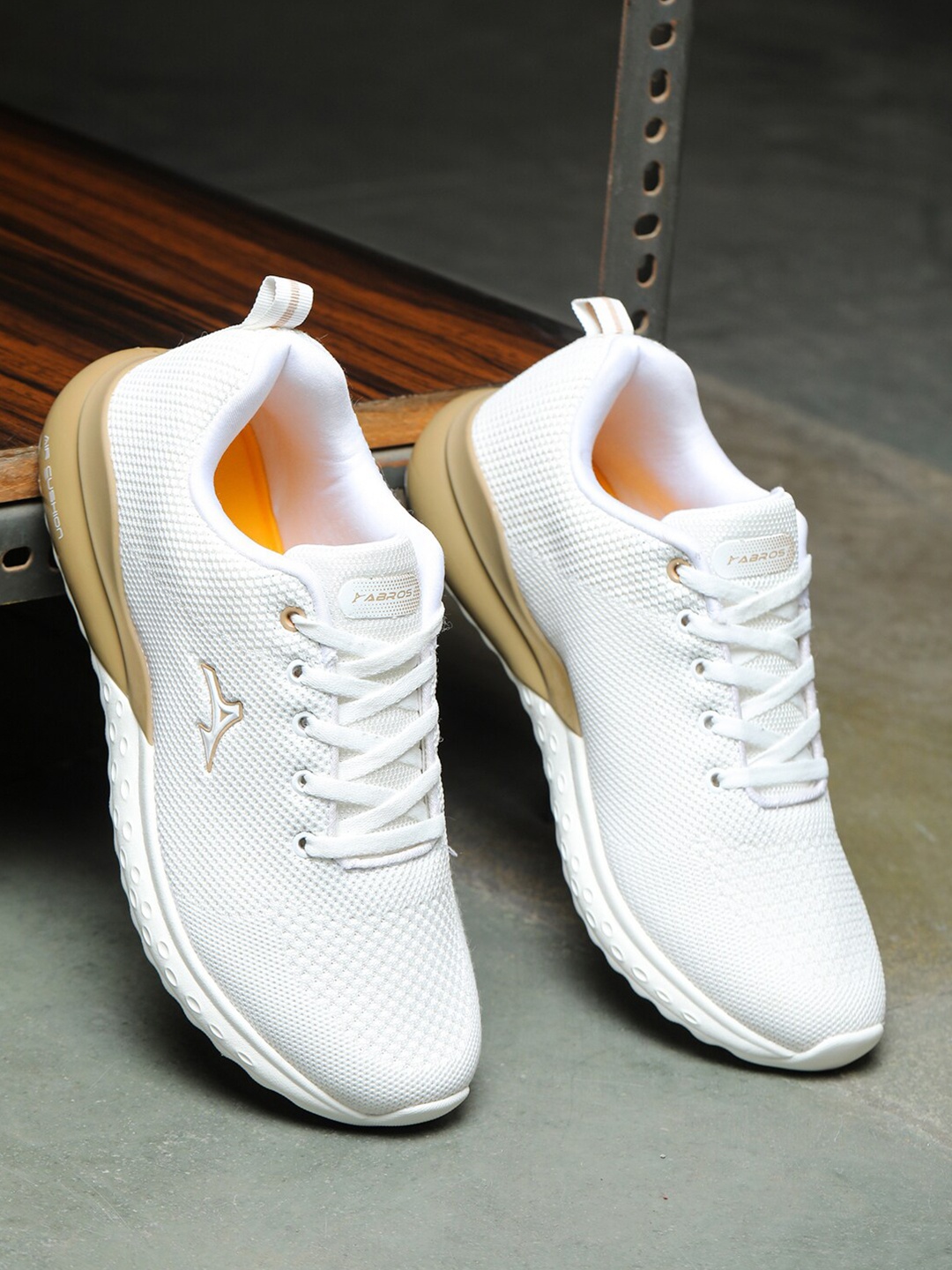 

ABROS Men White & Gold Mesh Lace-Up Running Shoes