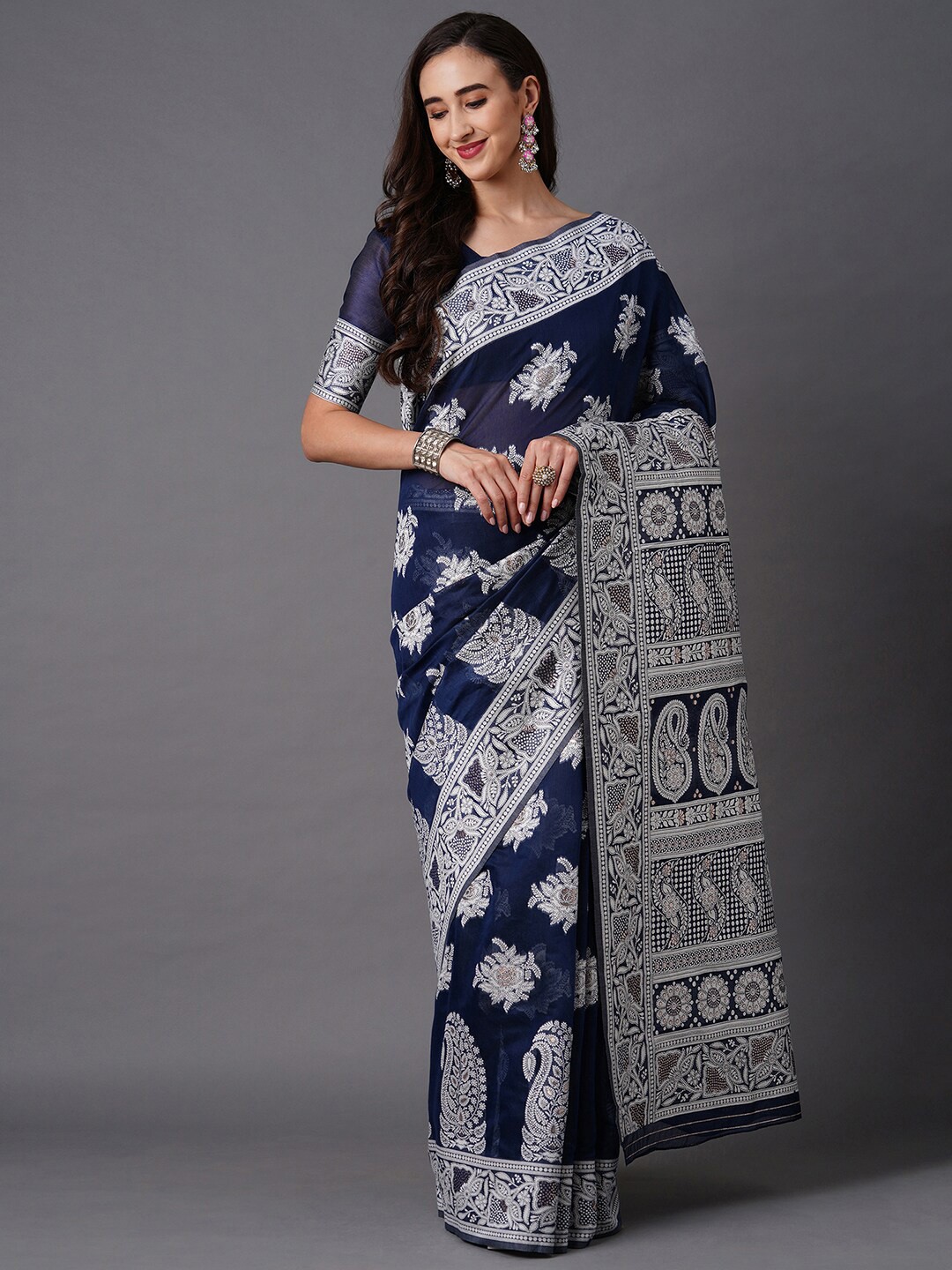 

Mitera Navy Blue & Silver-Toned Ethnic Motifs Zari Silk Blend Banarasi Saree