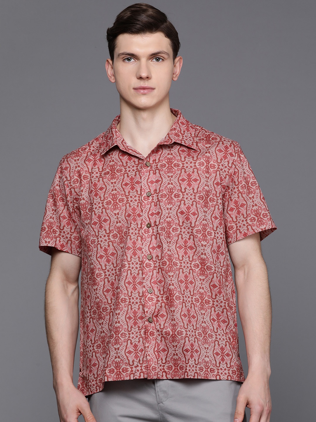 

Fabindia Men Maroon & Taupe Pure Cotton Hand Block Comfort Printed Casual Shirt