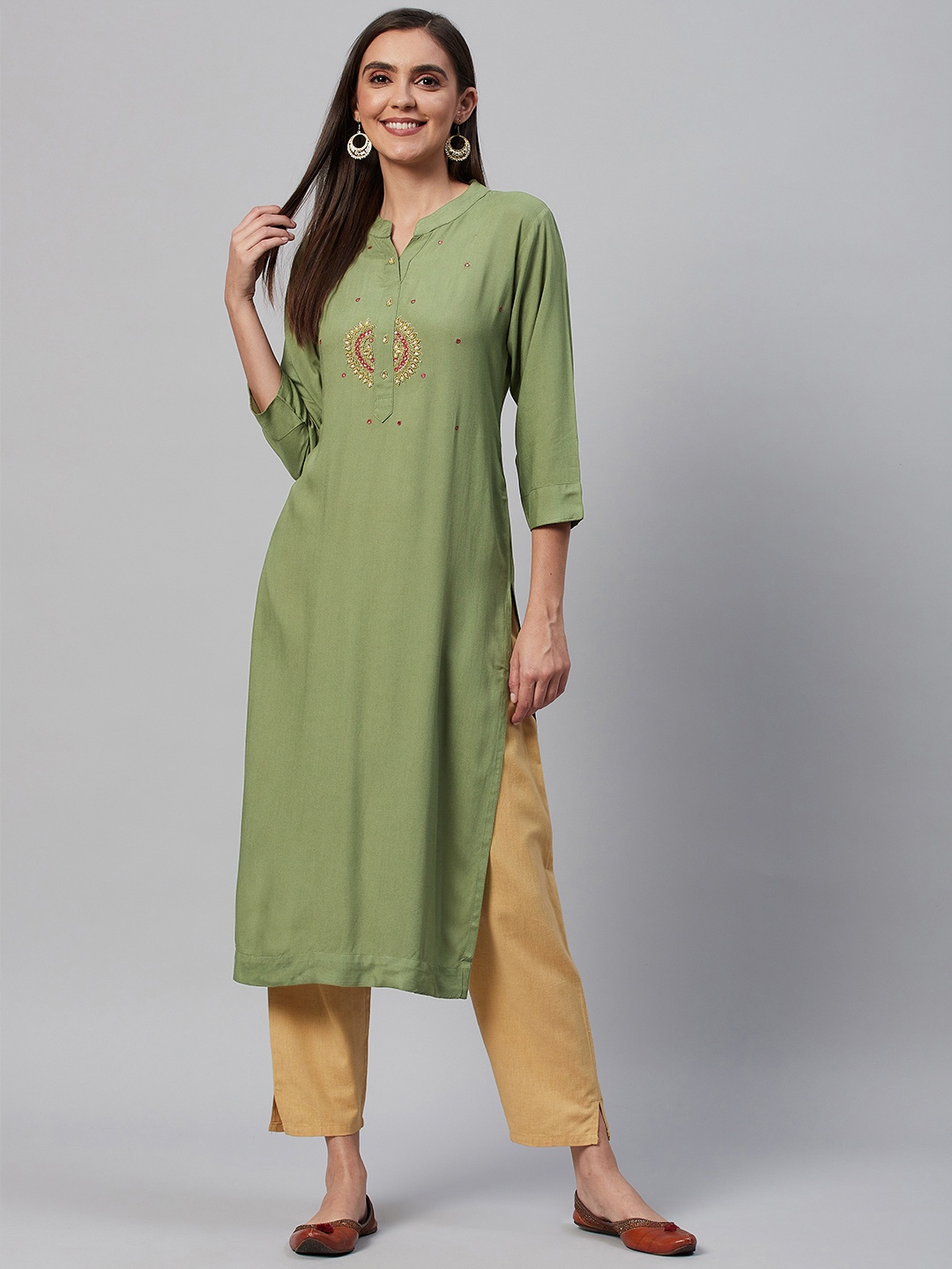 

HIGHLIGHT FASHION EXPORT Women Green Embellished Kurta
