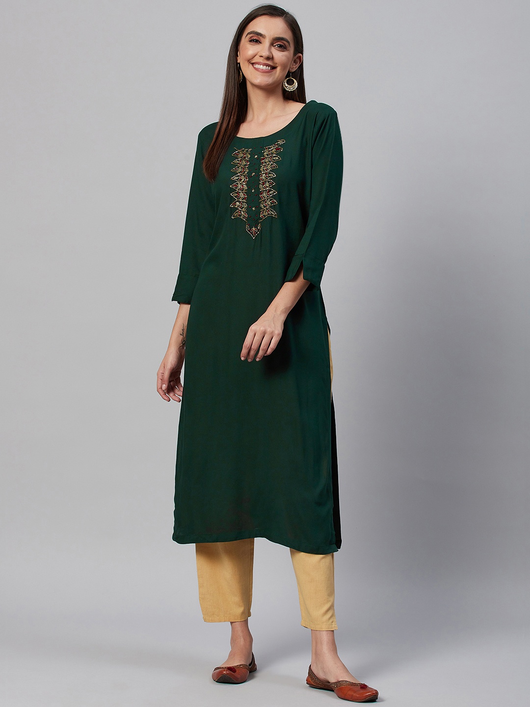 

HIGHLIGHT FASHION EXPORT Women Green Yoke Design Kurta
