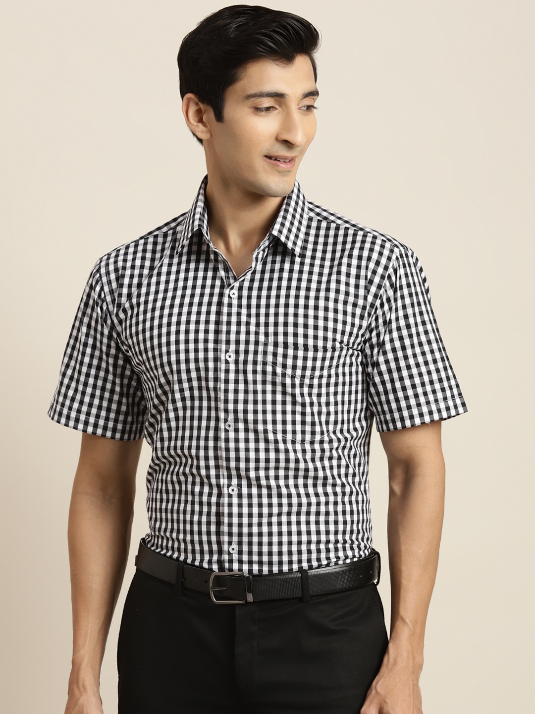 

Hancock Men Black & White Pure Cotton Slim Fit Checked Formal Shirt