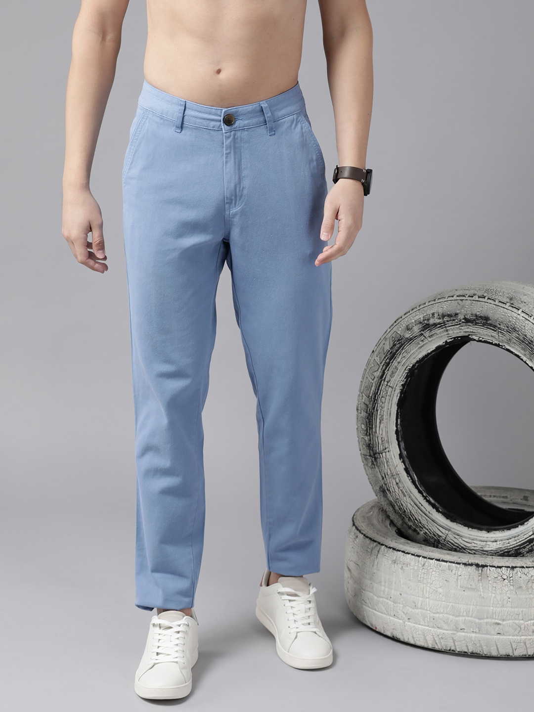 

Roadster Men Blue Solid Pure Cotton Chinos