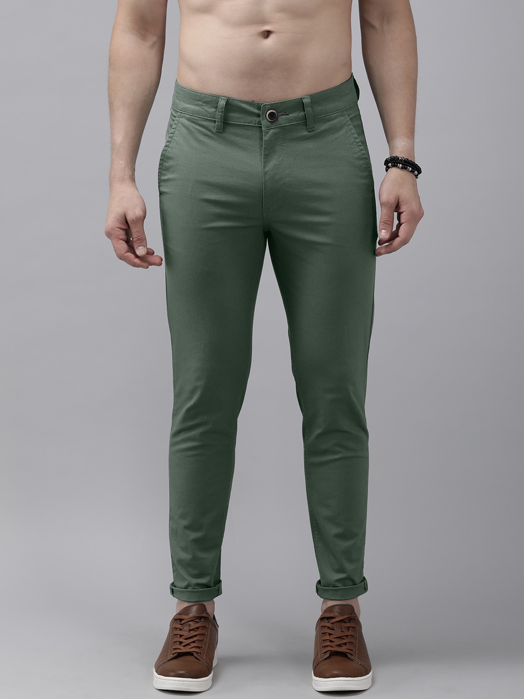 

The Roadster Lifestyle Co Men Sage Green Slim Fit Chinos Trousers