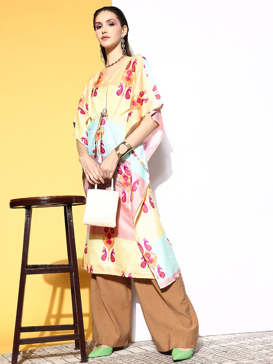 

Moda Rapido Women Green & Magenta Paisley Printed Extended Sleeves Kaftan Kurta